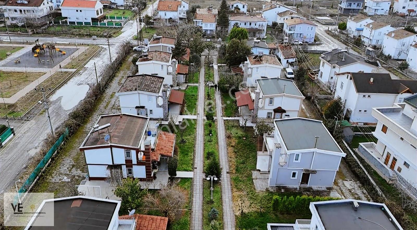 Bölgenin En Köklü-denize Sıfır Sitesi Yücekent'te 3+1 Villa - Görsel 7