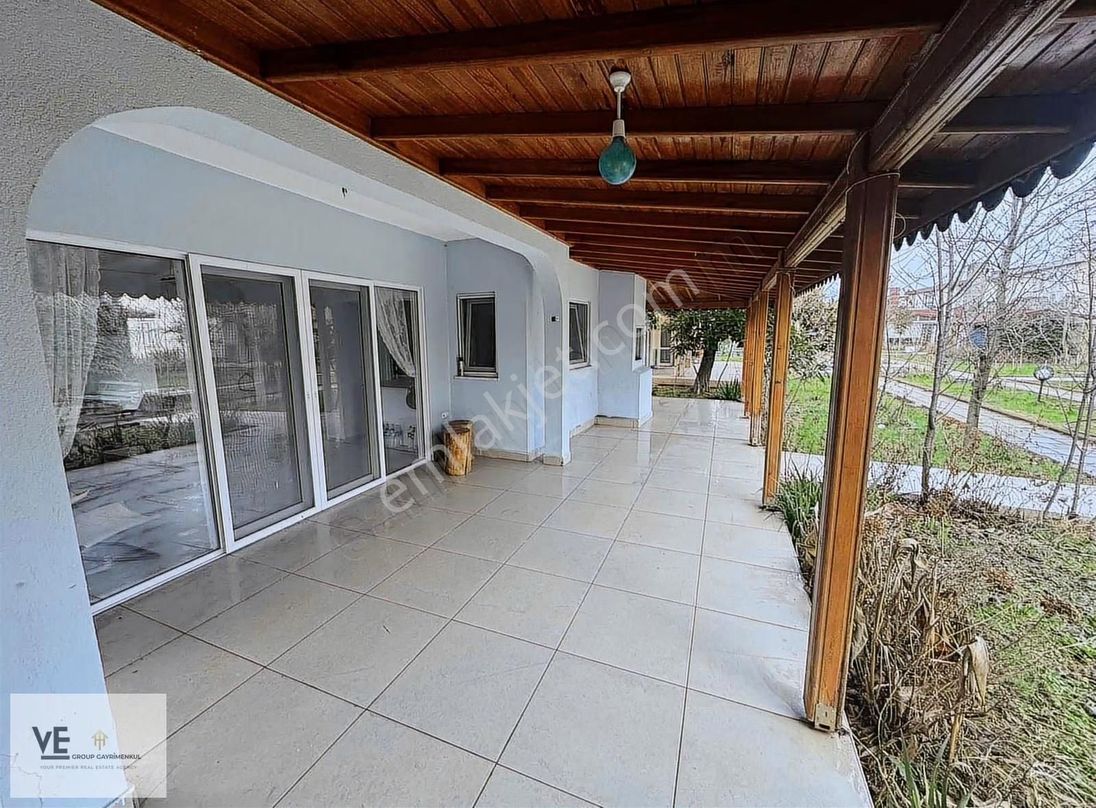 Bölgenin En Köklü-denize Sıfır Sitesi Yücekent'te 3+1 Villa - Görsel 23