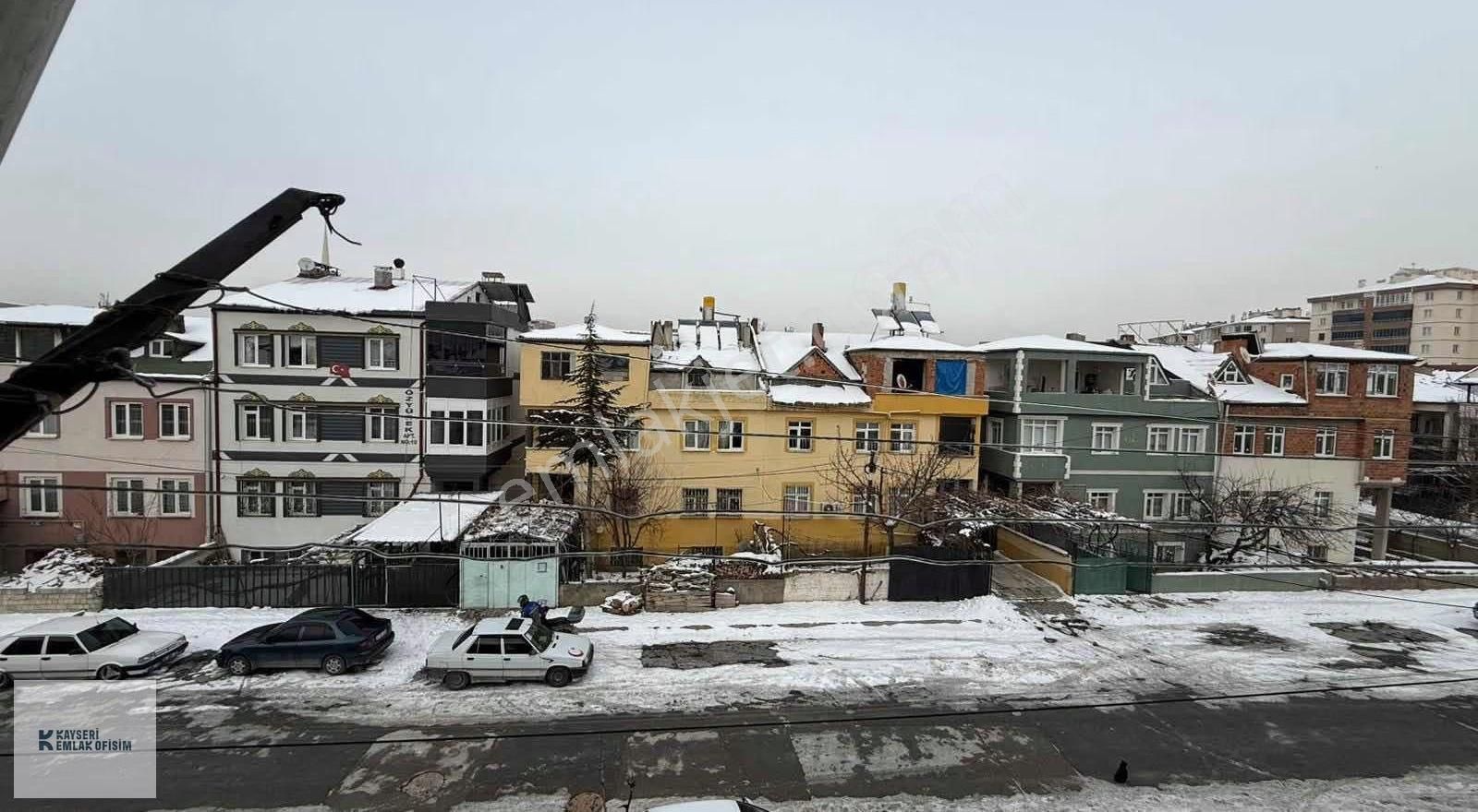 Selçuklu Mahallesi 4 Ayrı Bağımsız Bölüm Komple Satılık Bina