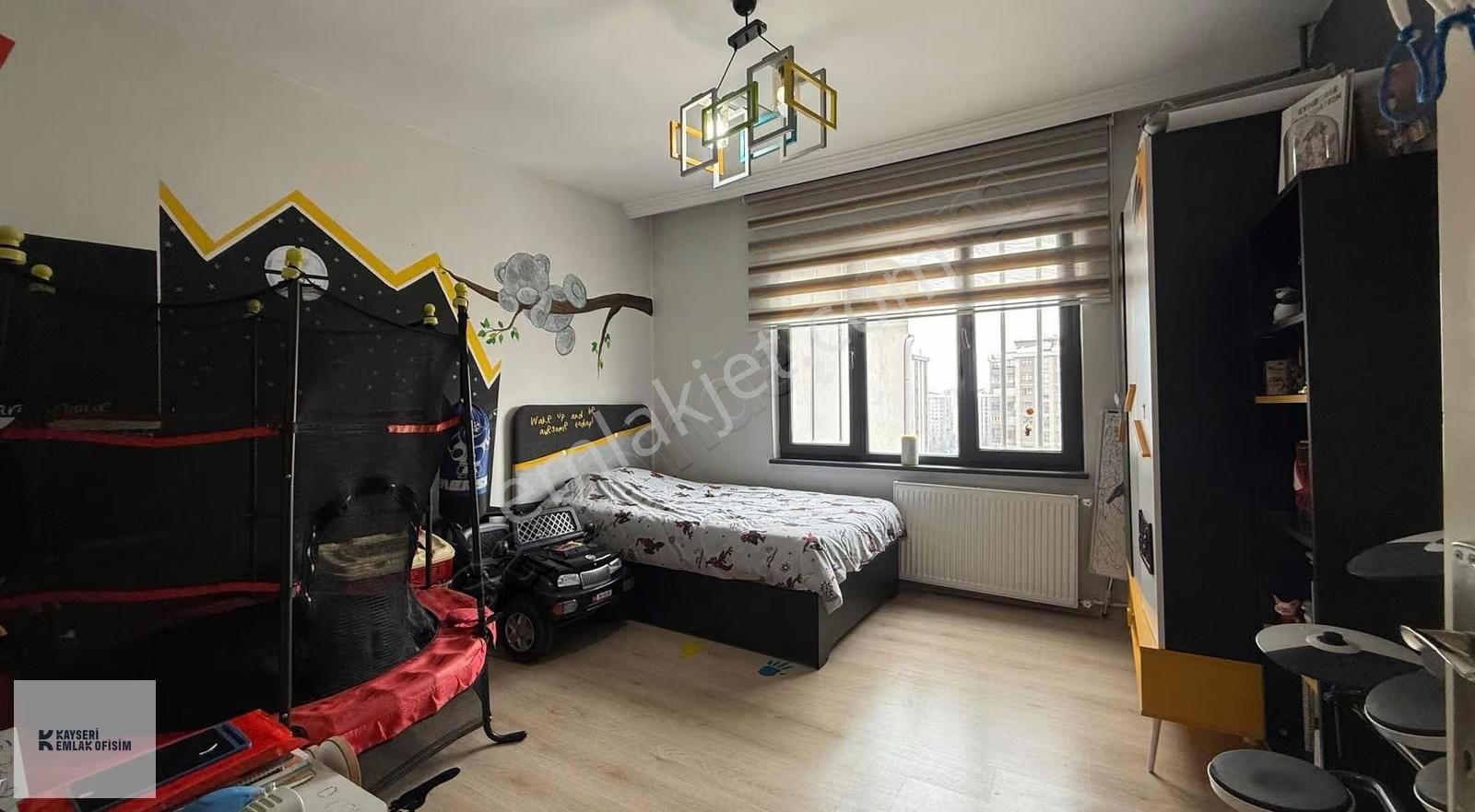 Alpaslan Mahallesi Yenilenmiş Full Yapılı 3+1 Daire - Görsel 25