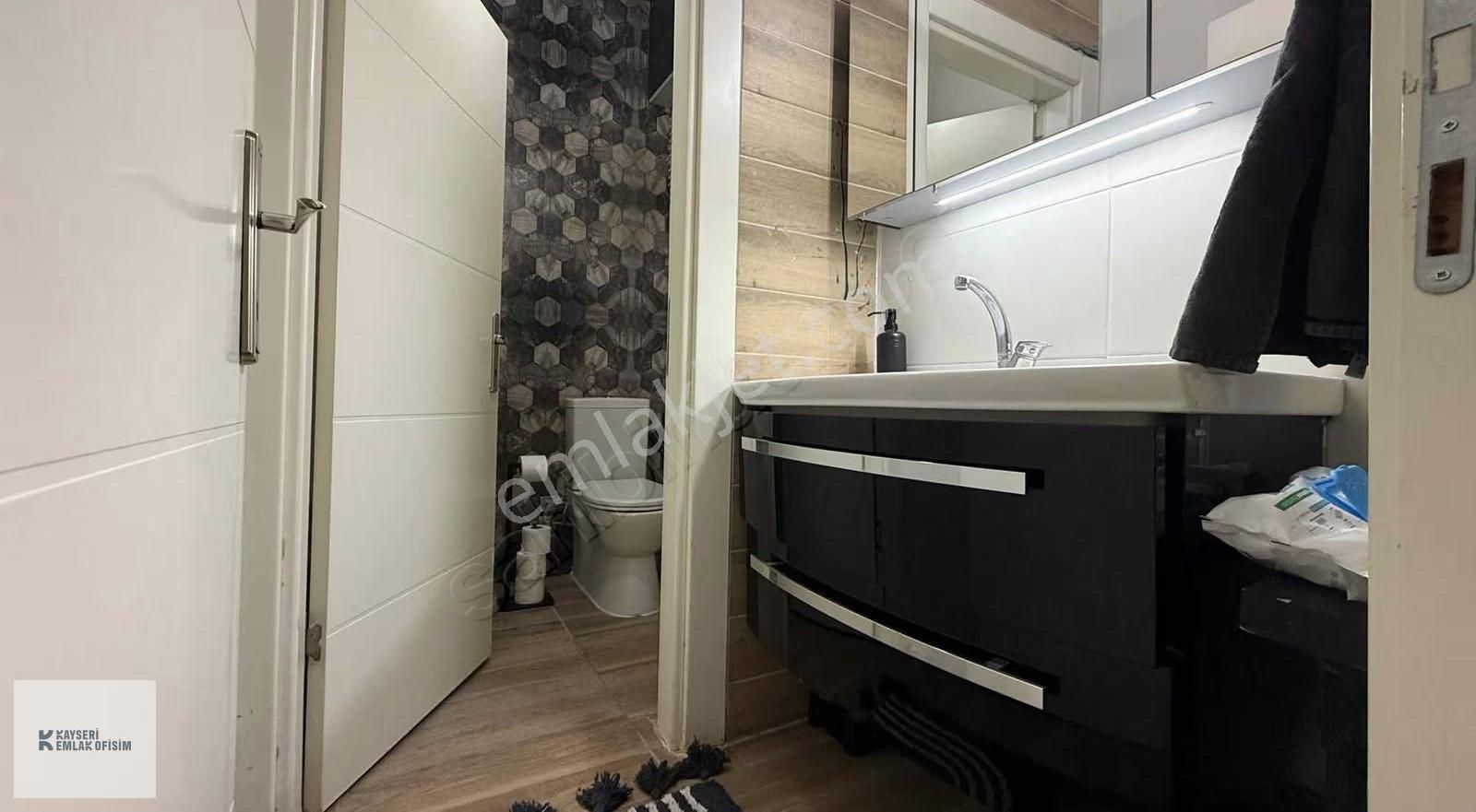 Alpaslan Mahallesi Yenilenmiş Full Yapılı 3+1 Daire - Görsel 23