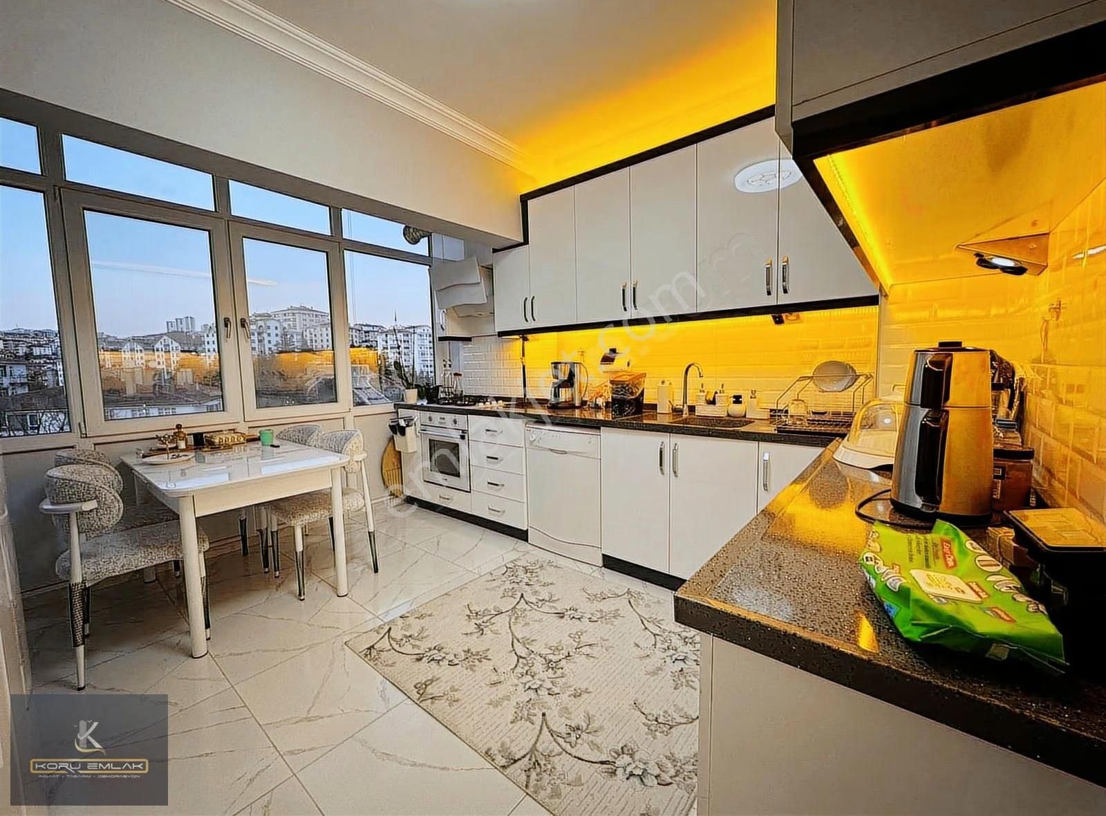 Aşağı Eğlence'de Ultra Lüks Yapılı Manzaralı Katta 3+1 Daire - Görsel 21