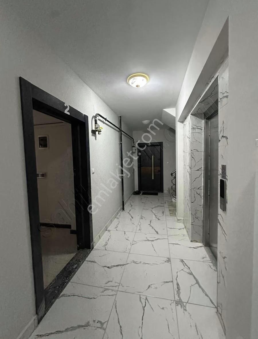 Emrah Emlaktan Reşatbey Mahallesinde Satılık Sıfır Daire - Görsel 12