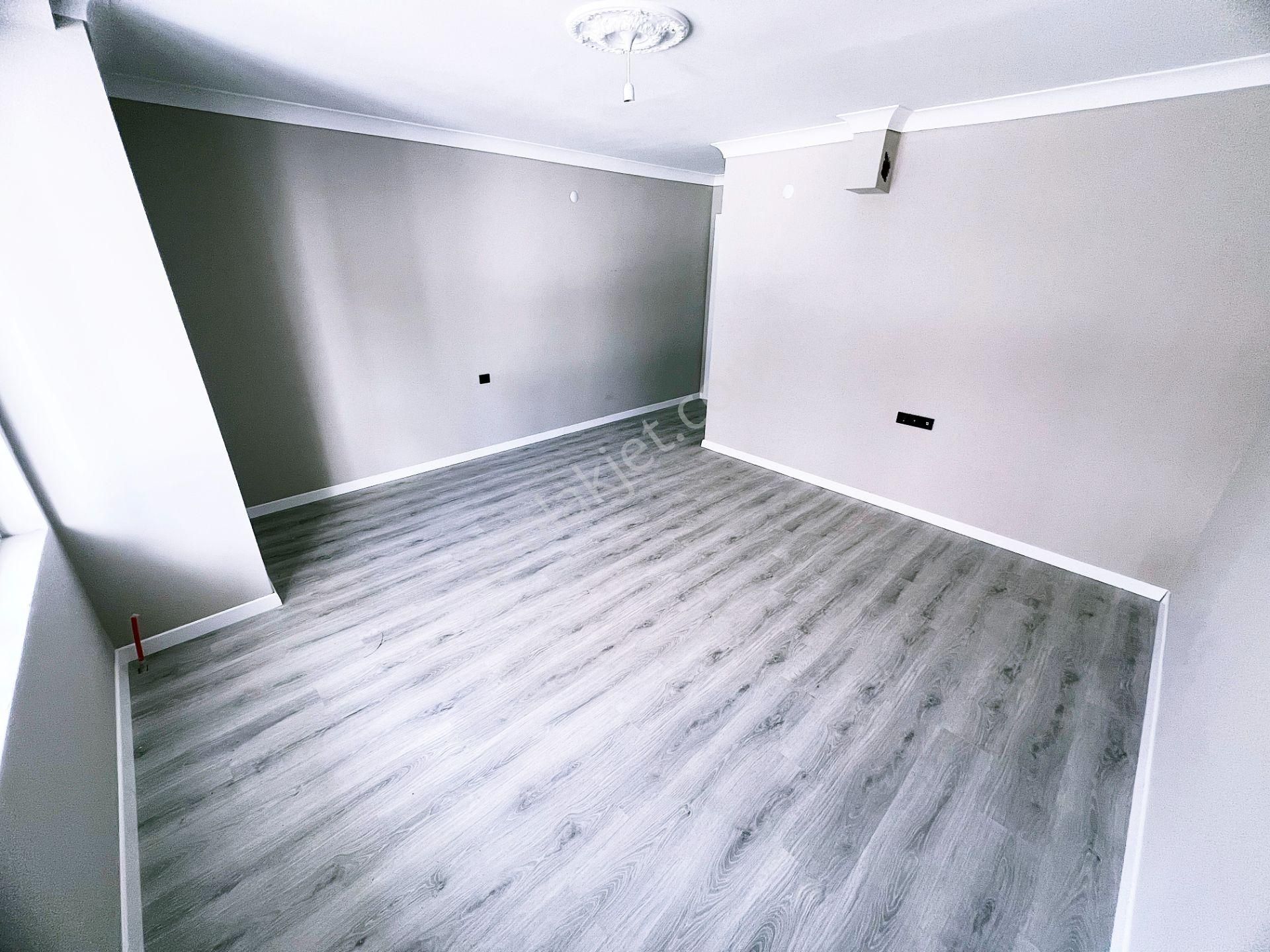 Cihandan Şehitkubilay Da Estergon Cadde Yakını Satlık Sıfır 2+1 - Görsel 12