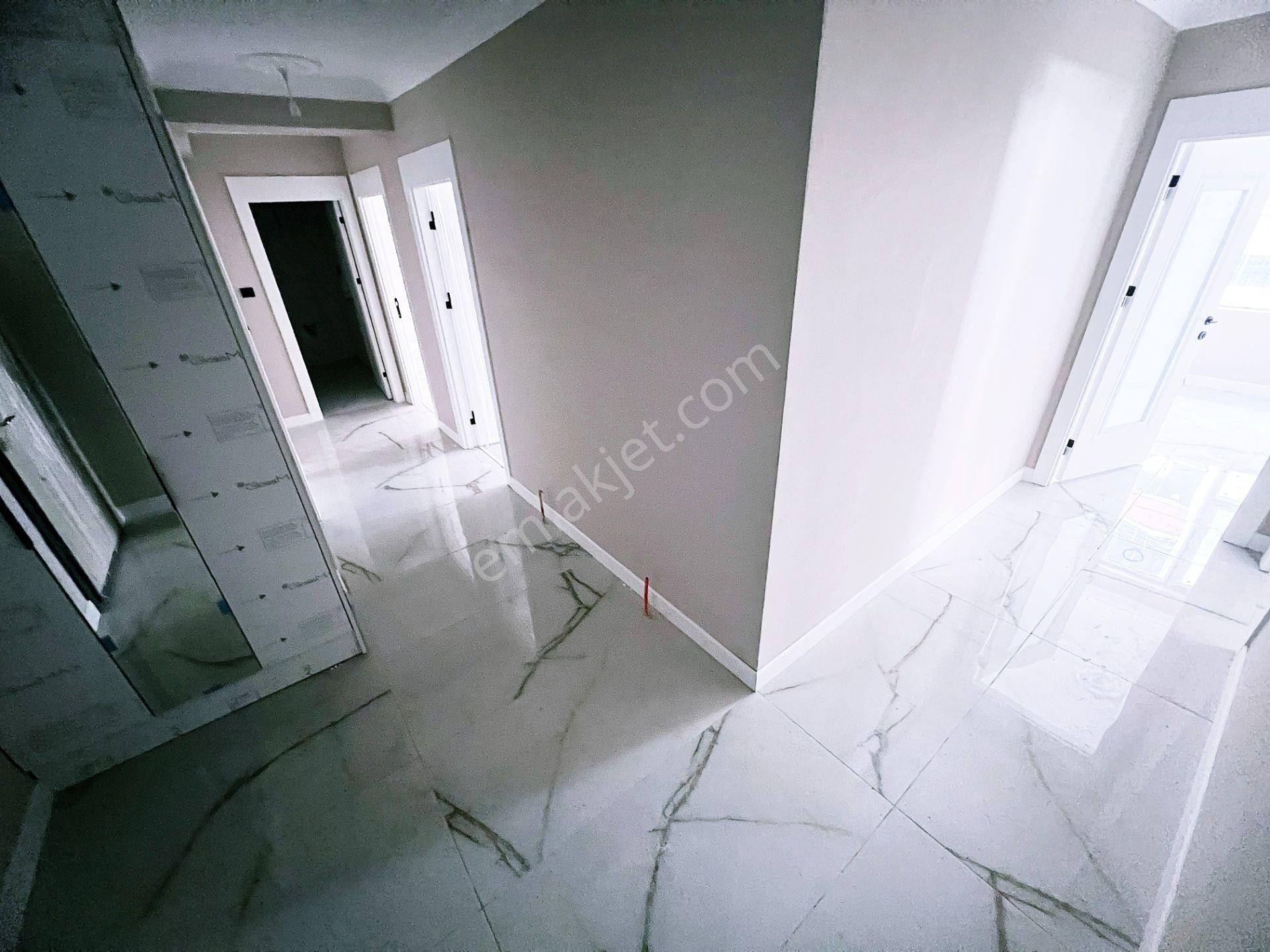 Cihandan Şehitkubilay Da Estergon Cadde Yakını Satlık Sıfır 2+1 - Görsel 23