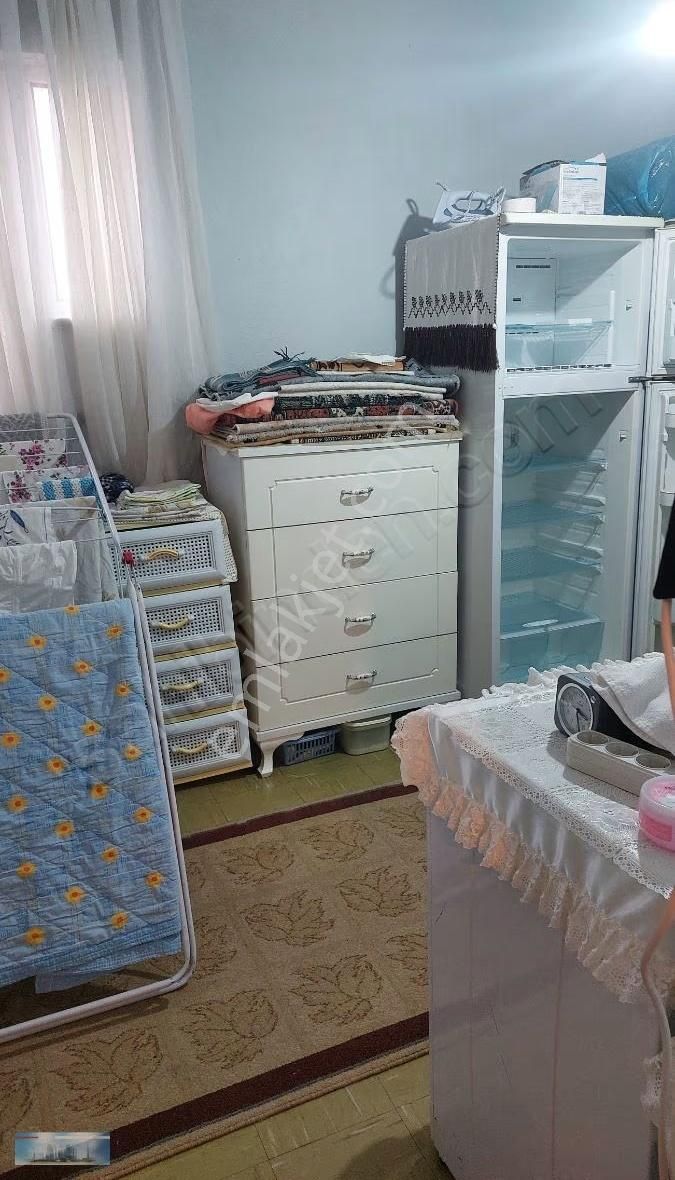 Mehmethan Emlaktan Karanlık Odası Yok Balık Pazarına Yakın Boşş - Görsel 2