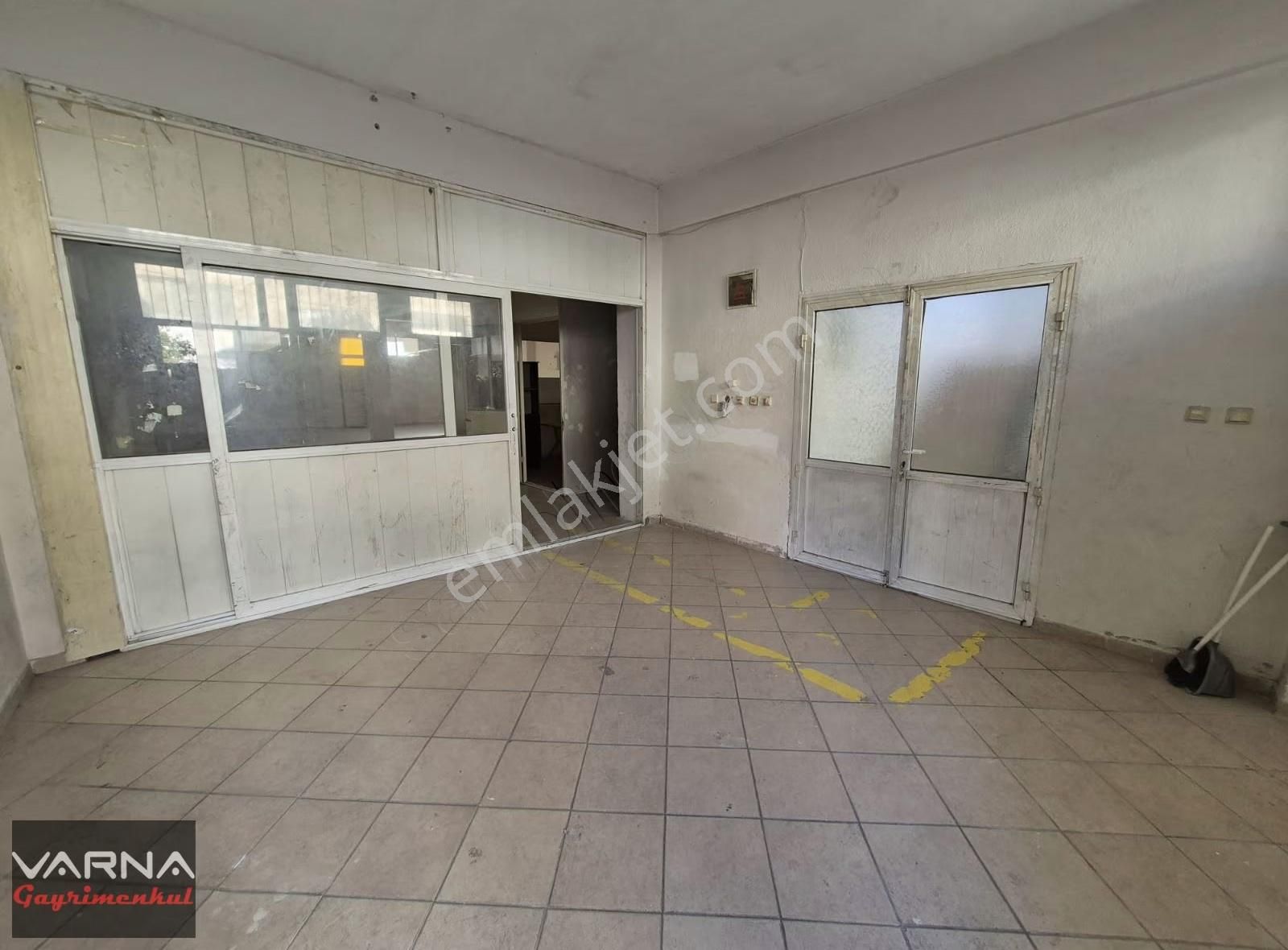 Gaziemir Sarnıç 170 M2 Sanayi Elektrik Mağaza Dükkan - Görsel 8