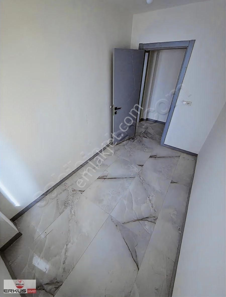 Satılık! Akkonak Lozan Caddesi Yakını 2+1 Suit Boş Apart Daire - Görsel 14