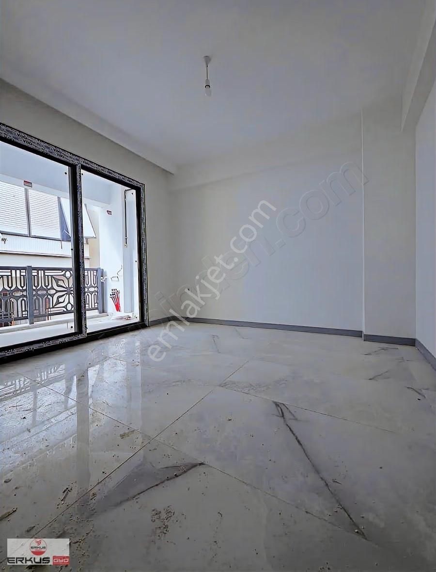 Satılık! Akkonak Lozan Caddesi Yakını 2+1 Suit Boş Apart Daire - Görsel 3