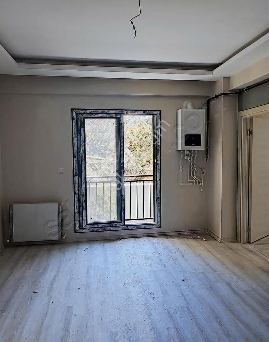 Seyrek'te Satılık Geniş 2+1 Daire!!! - Görsel 12