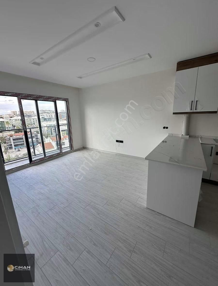 Kuşadası Merkezde Yatırımlık Daire - Görsel 10