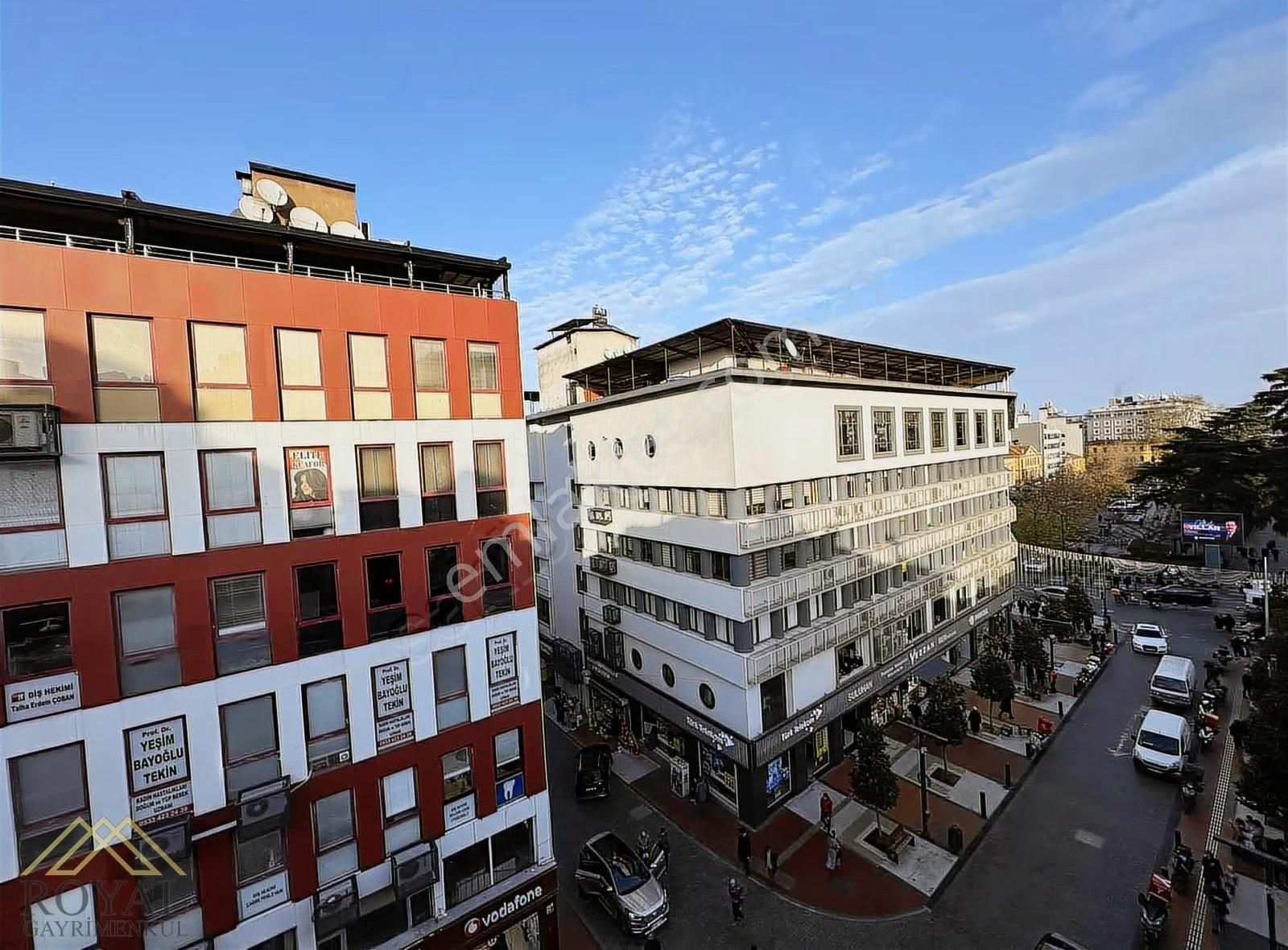 Royal Gayrimenkul'den Maraş Caddesinde Satılık Ofis - Görsel 15