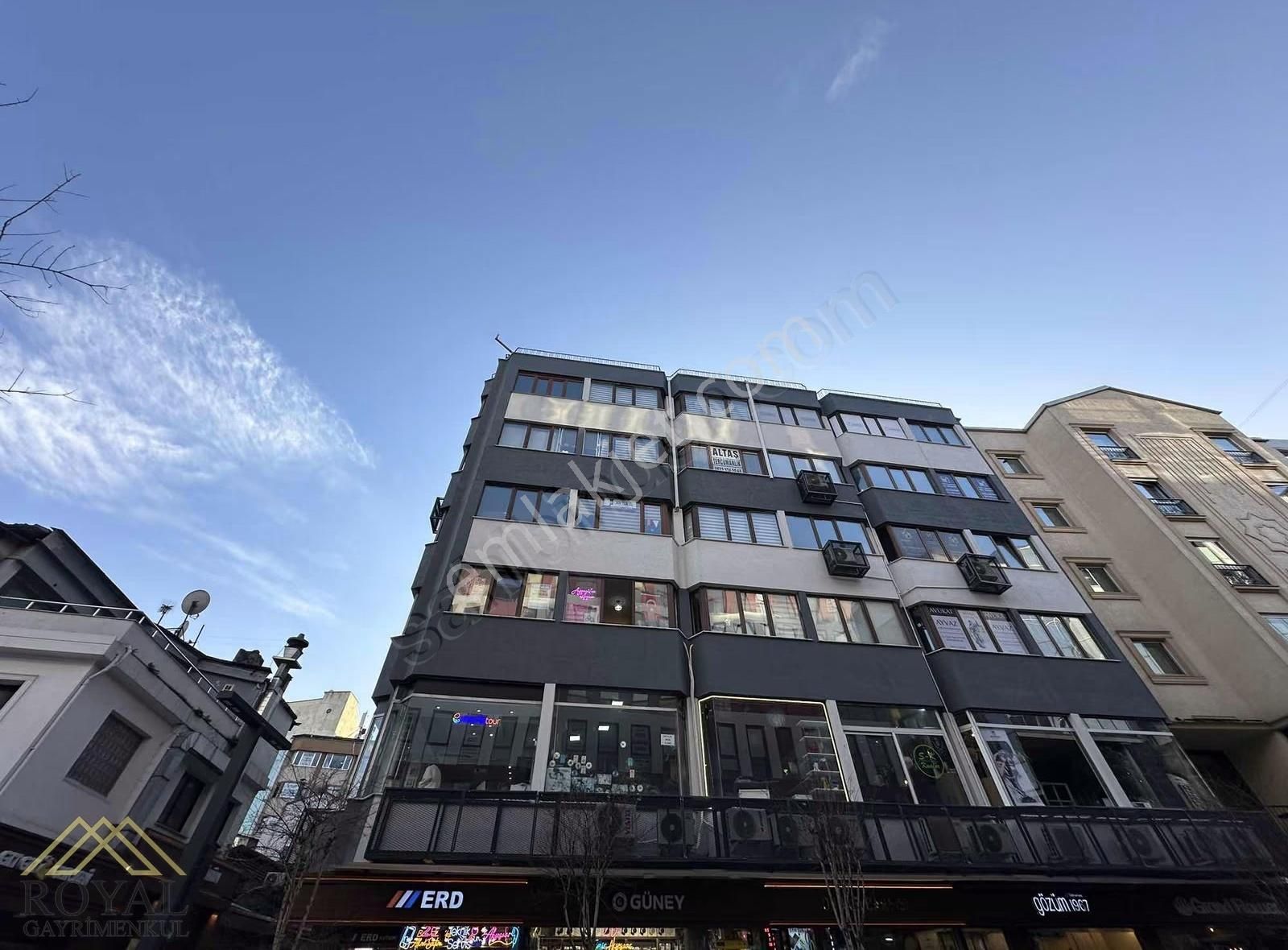 Royal Gayrimenkul'den Maraş Caddesinde Satılık Ofis - Görsel 2