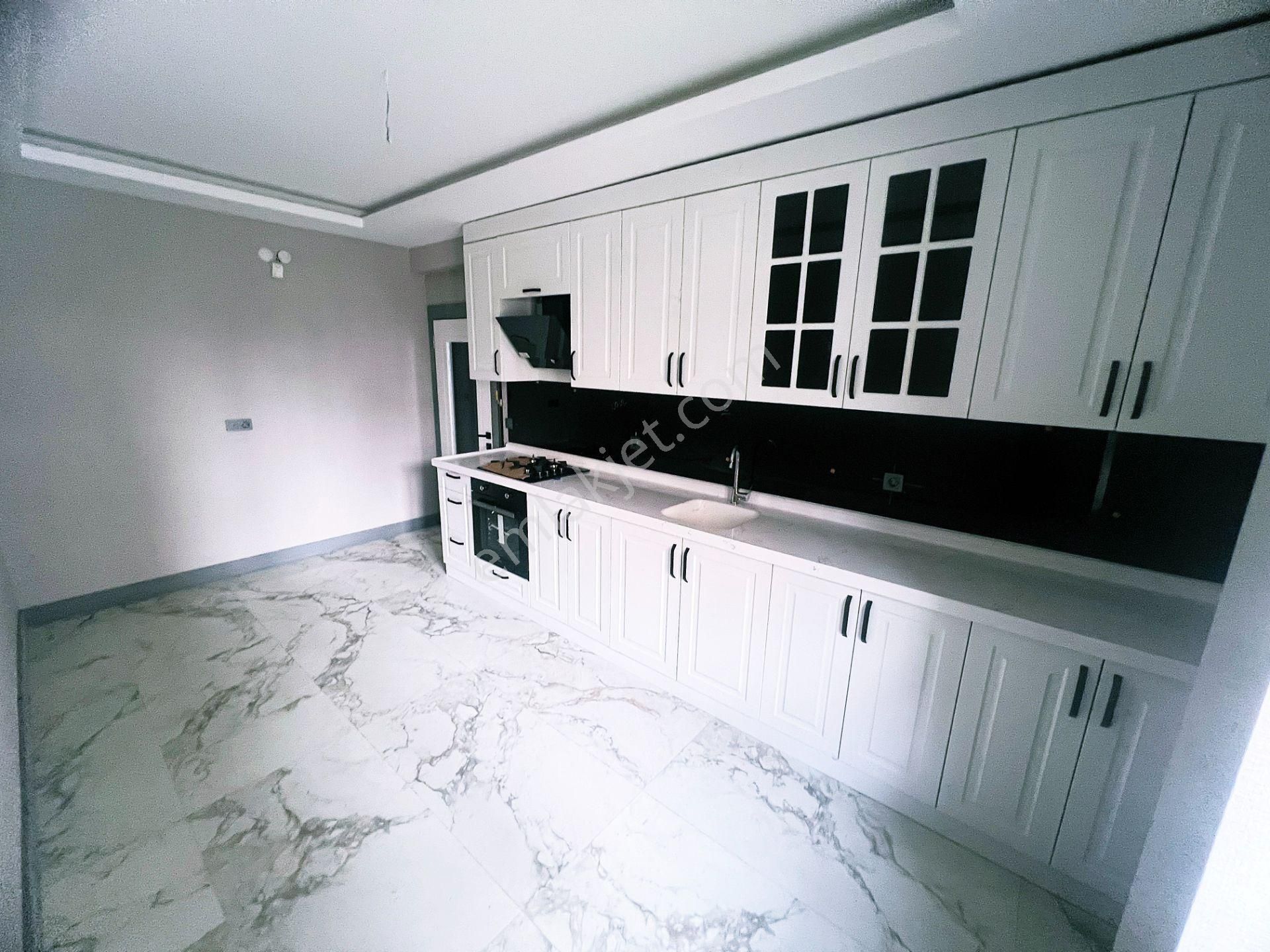 Cihandan Şehitkubilayda Estergon Cadde Teleferik Yakını 2+1 Dair - Görsel 4