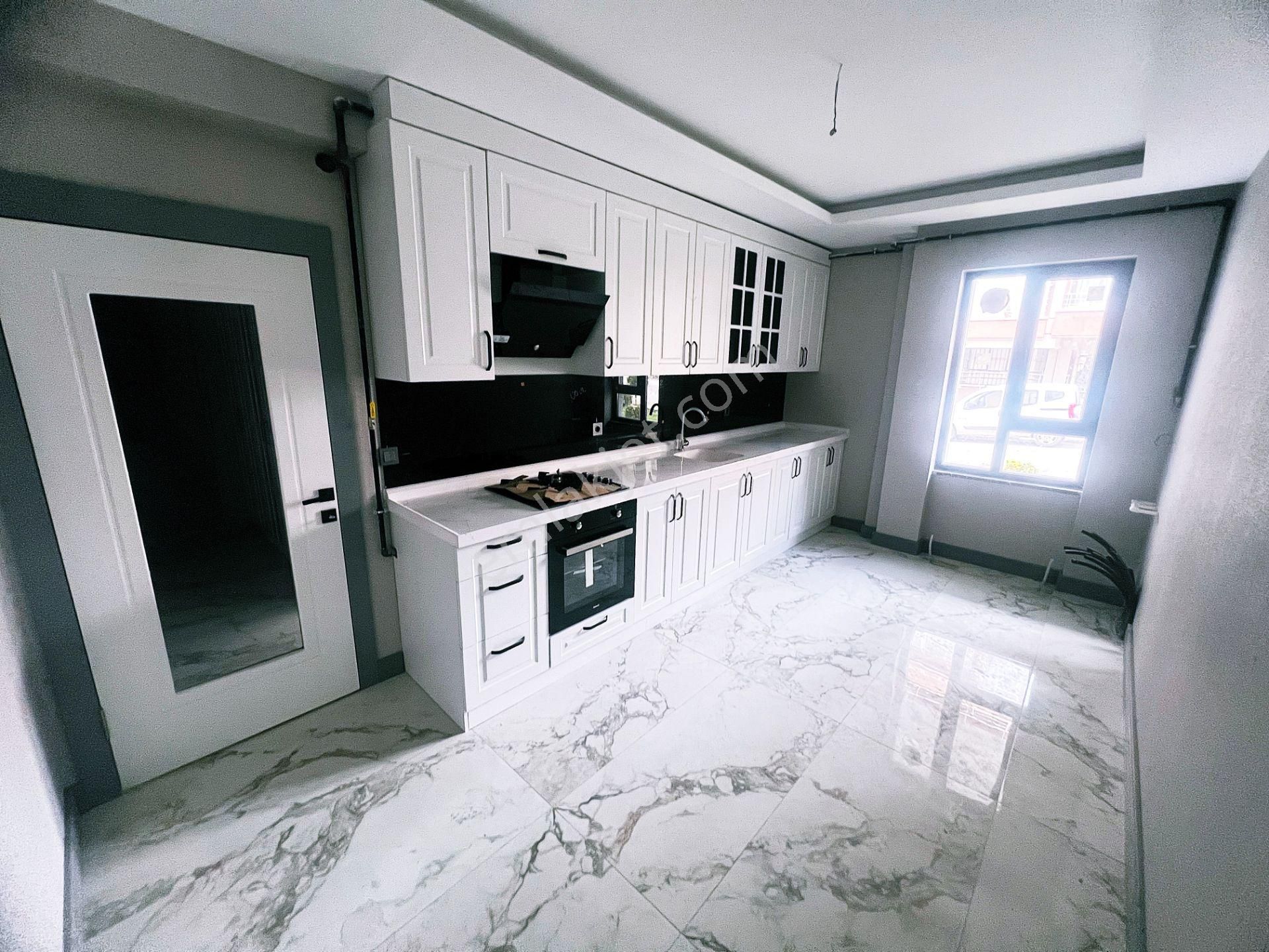 Cihandan Şehitkubilayda Estergon Cadde Teleferik Yakını 2+1 Dair - Görsel 3