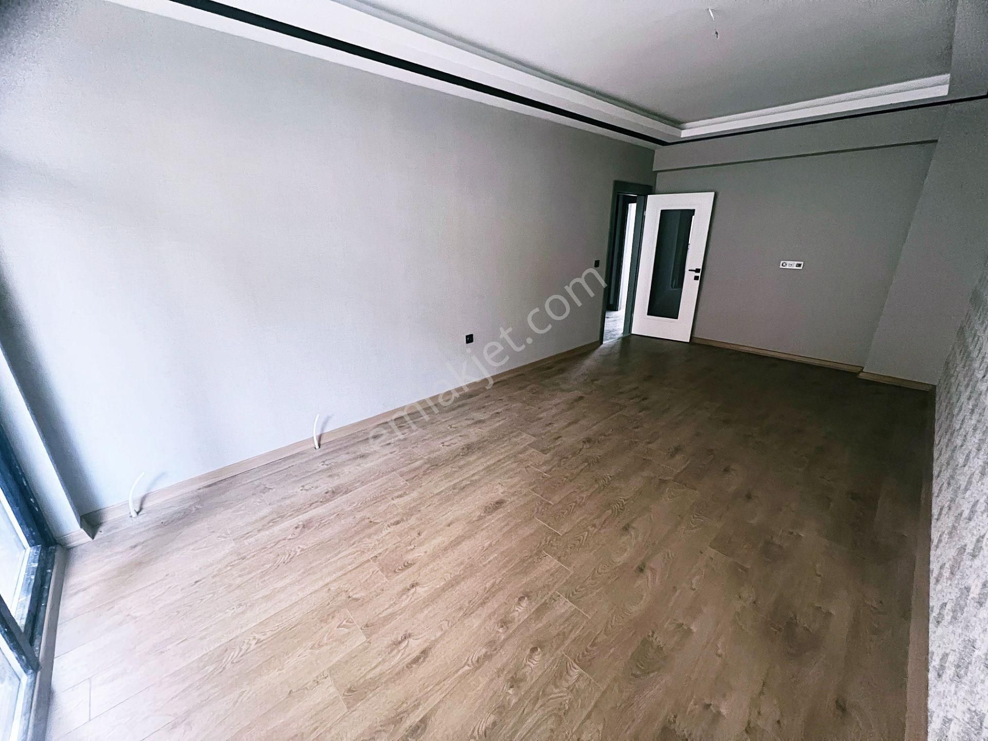 Cihandan Şehitkubilayda Estergon Cadde Teleferik Yakını 2+1 Dair - Görsel 8