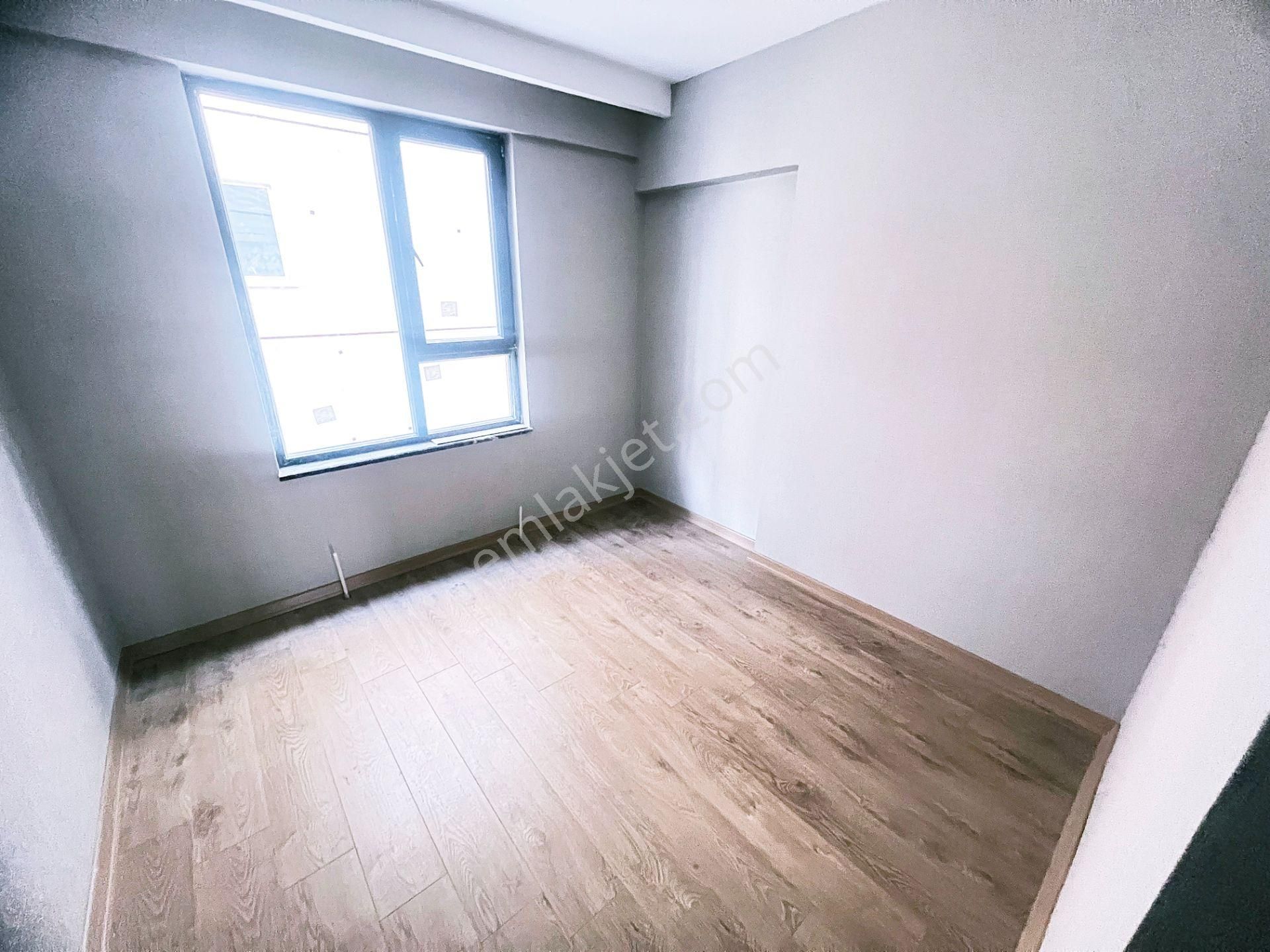 Cihandan Şehitkubilayda Estergon Cadde Teleferik Yakını 2+1 Dair - Görsel 14