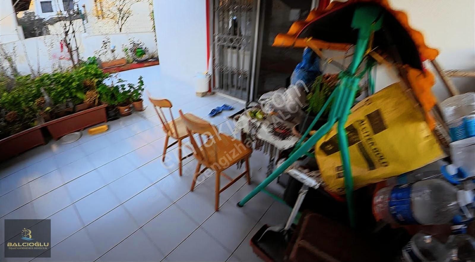 Balcıoğlundan Satılık Merkez Plajda Uygn Genş Bahçeli 2+1 Daire - Görsel 11