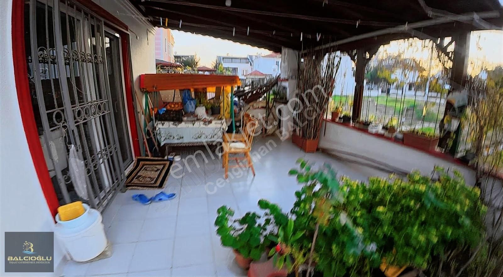 Balcıoğlundan Satılık Merkez Plajda Uygn Genş Bahçeli 2+1 Daire - Görsel 16