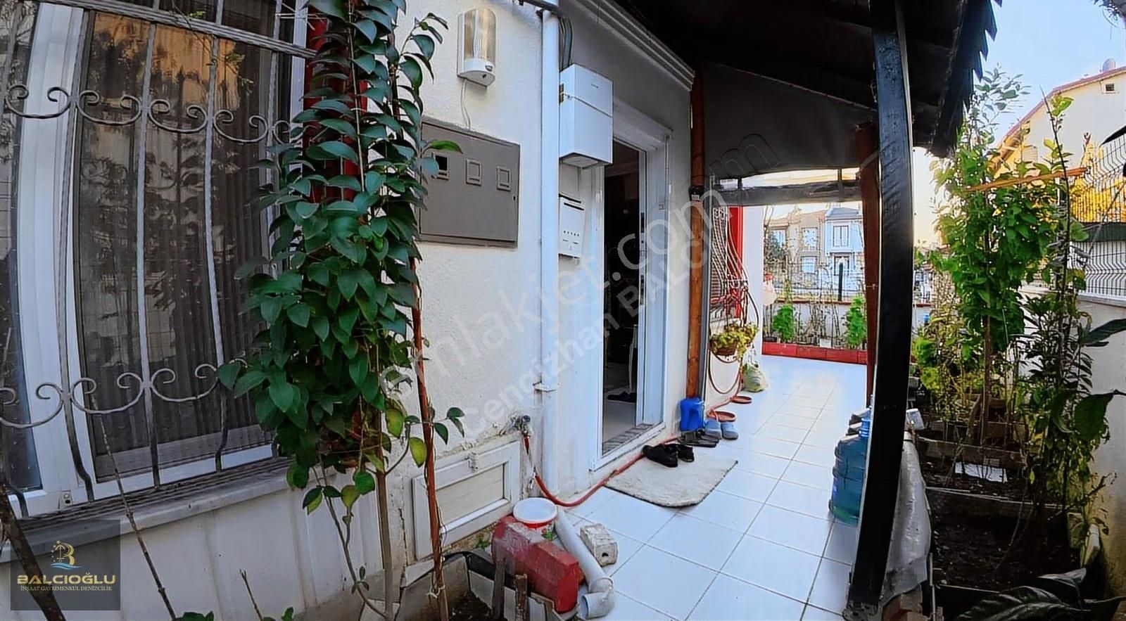 Balcıoğlundan Satılık Merkez Plajda Uygn Genş Bahçeli 2+1 Daire - Görsel 13