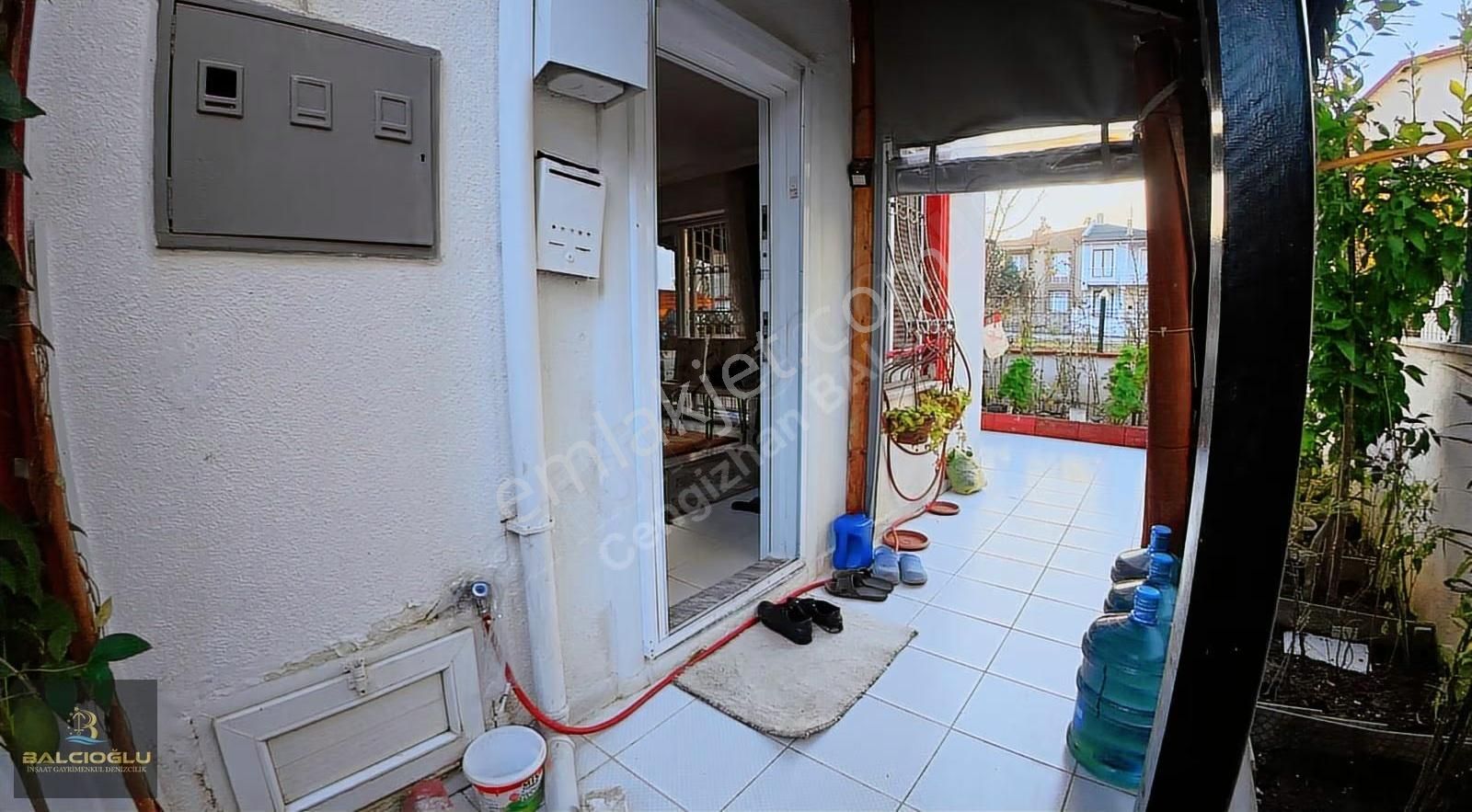 Balcıoğlundan Satılık Merkez Plajda Uygn Genş Bahçeli 2+1 Daire - Görsel 5