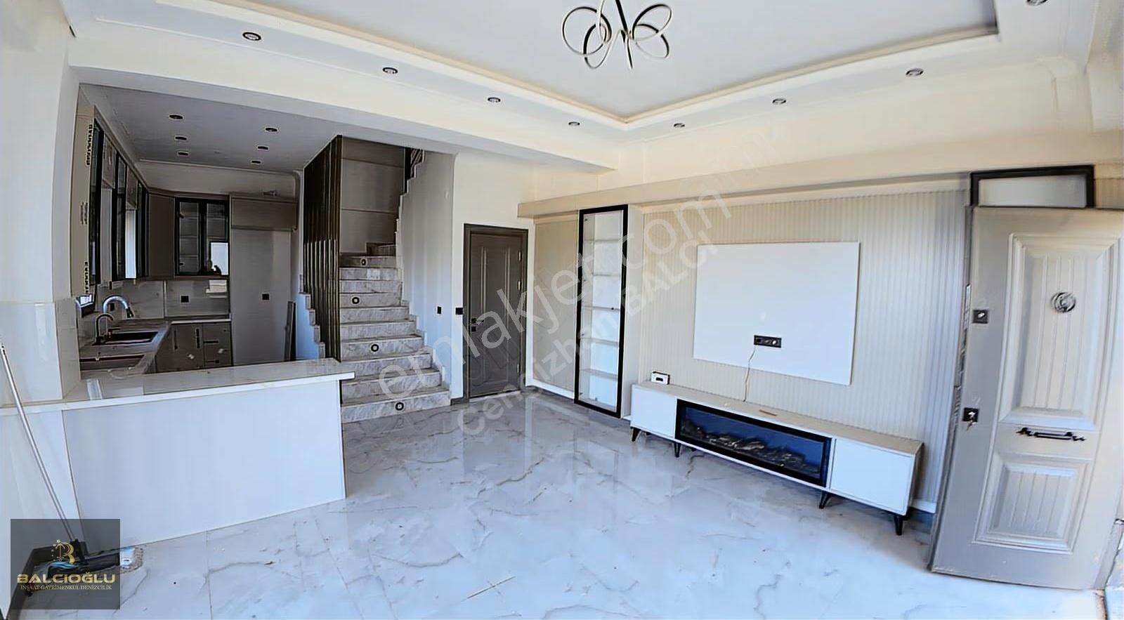 Balcıoğlundan Satılık Denize 50 Mt. Havuzlu Bahçeli Lüx Triblex - Görsel 26