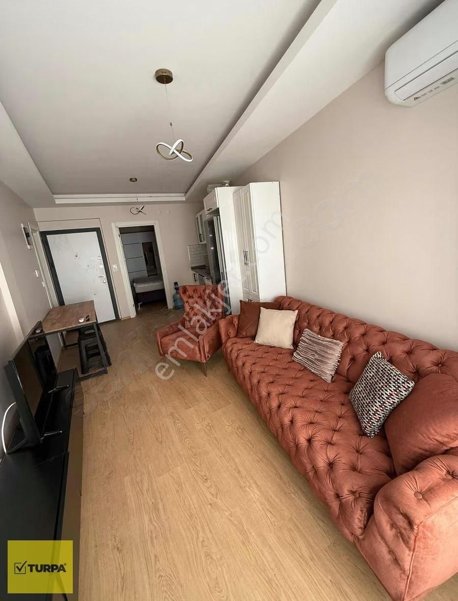 Seferihisar'da Yeni Binada 1+1 Sıfır Eşyalı Fırsat Satılık Daire