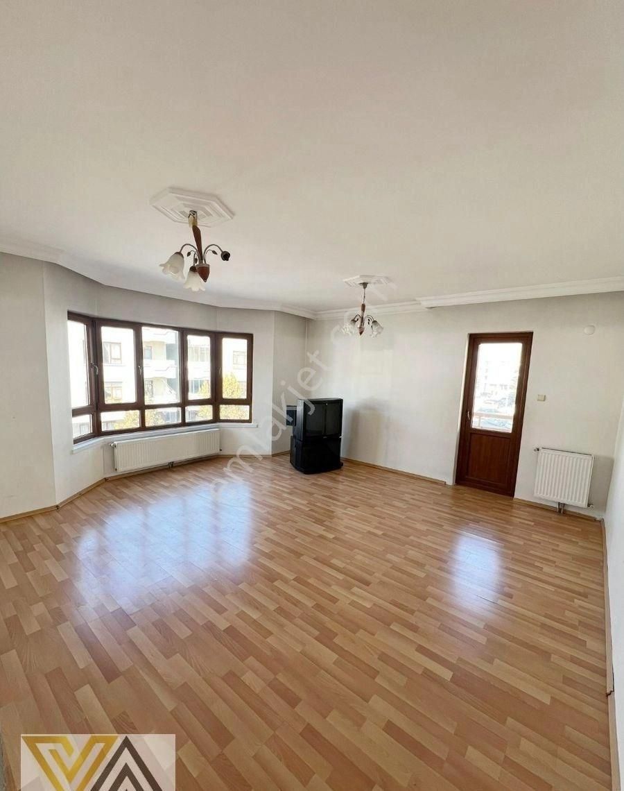 Valentia'dan Aşıkpaşa'da 3+1 Satılık Daire !!!