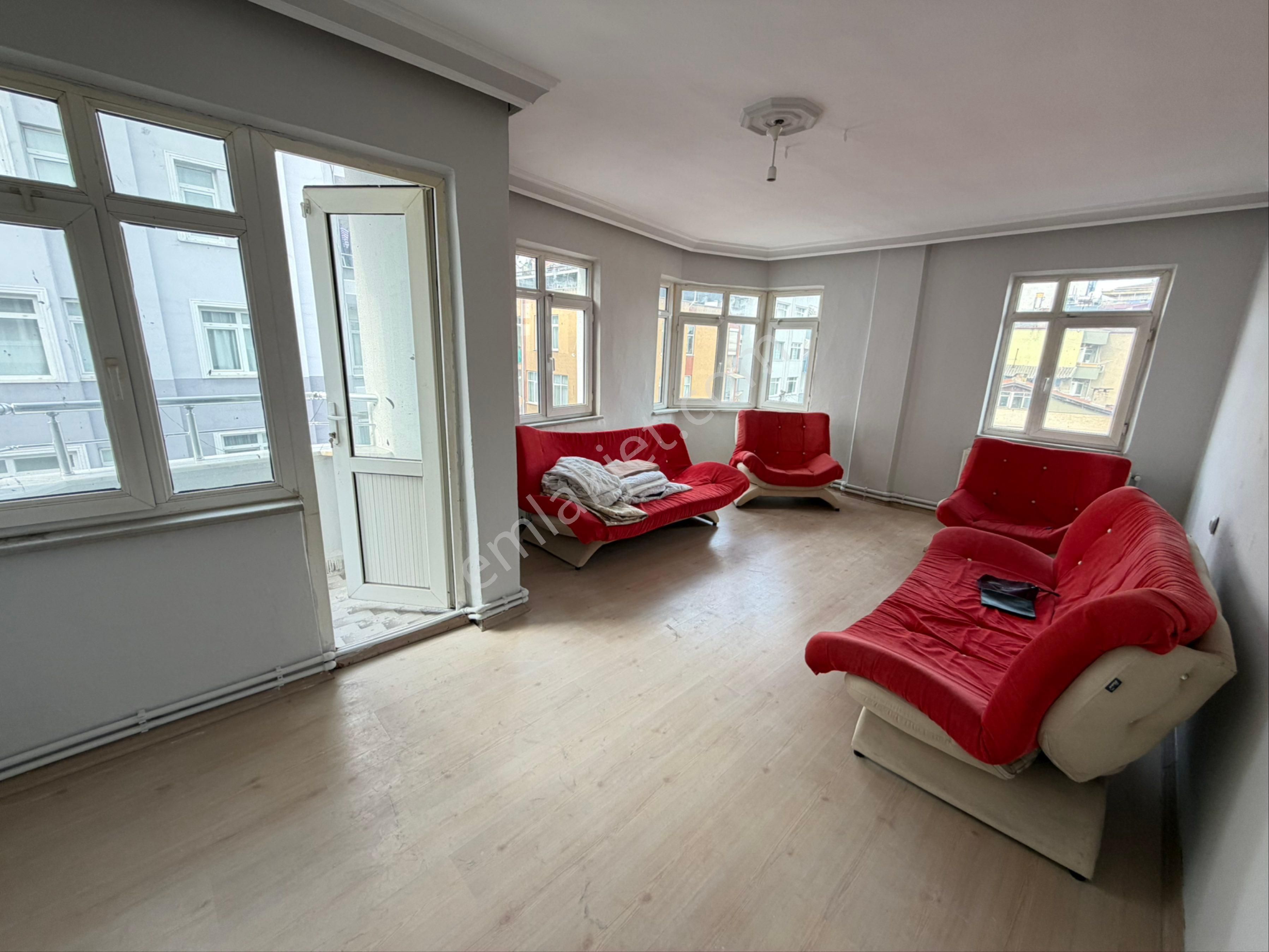 Evim-nur’dan Liman Mh 3+1 120 M2 4.kat 2 Balkonlu Blv. 1 Üst Sokağı Fırsat Daire