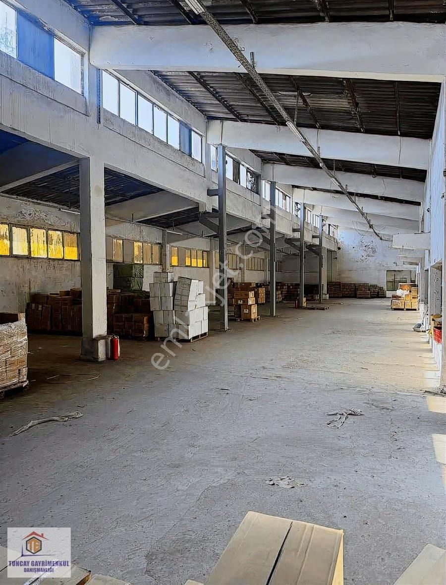 Yenibosna"da Ofisli 1900 M2 Kiralık Depo İmalat Atölye Vb Uygun - Görsel 5