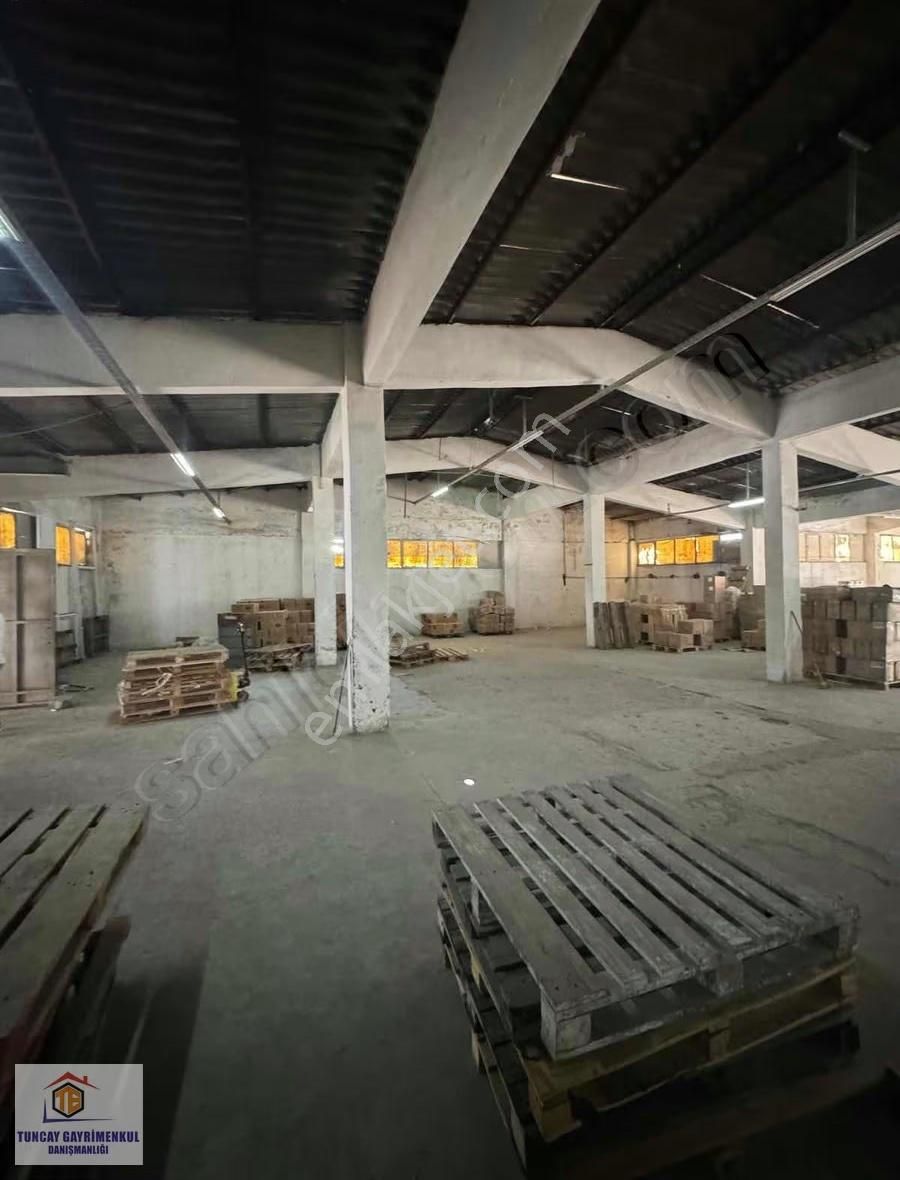 Yenibosna"da Ofisli 1900 M2 Kiralık Depo İmalat Atölye Vb Uygun - Görsel 3