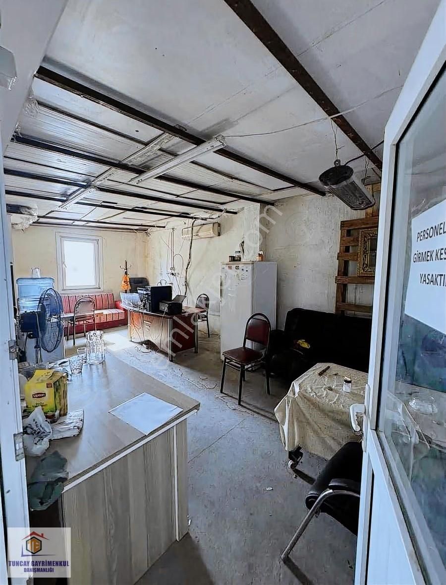 Yenibosna"da Ofisli 1900 M2 Kiralık Depo İmalat Atölye Vb Uygun - Görsel 8