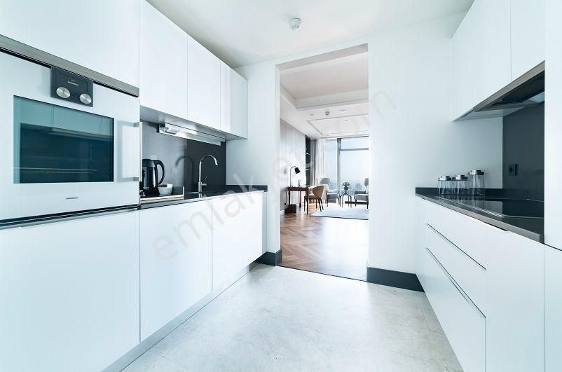 Fairmont Quasar Rezidans'da 3+1 Eşyalı Boğaz Manzaralı Kiralık - Görsel 16