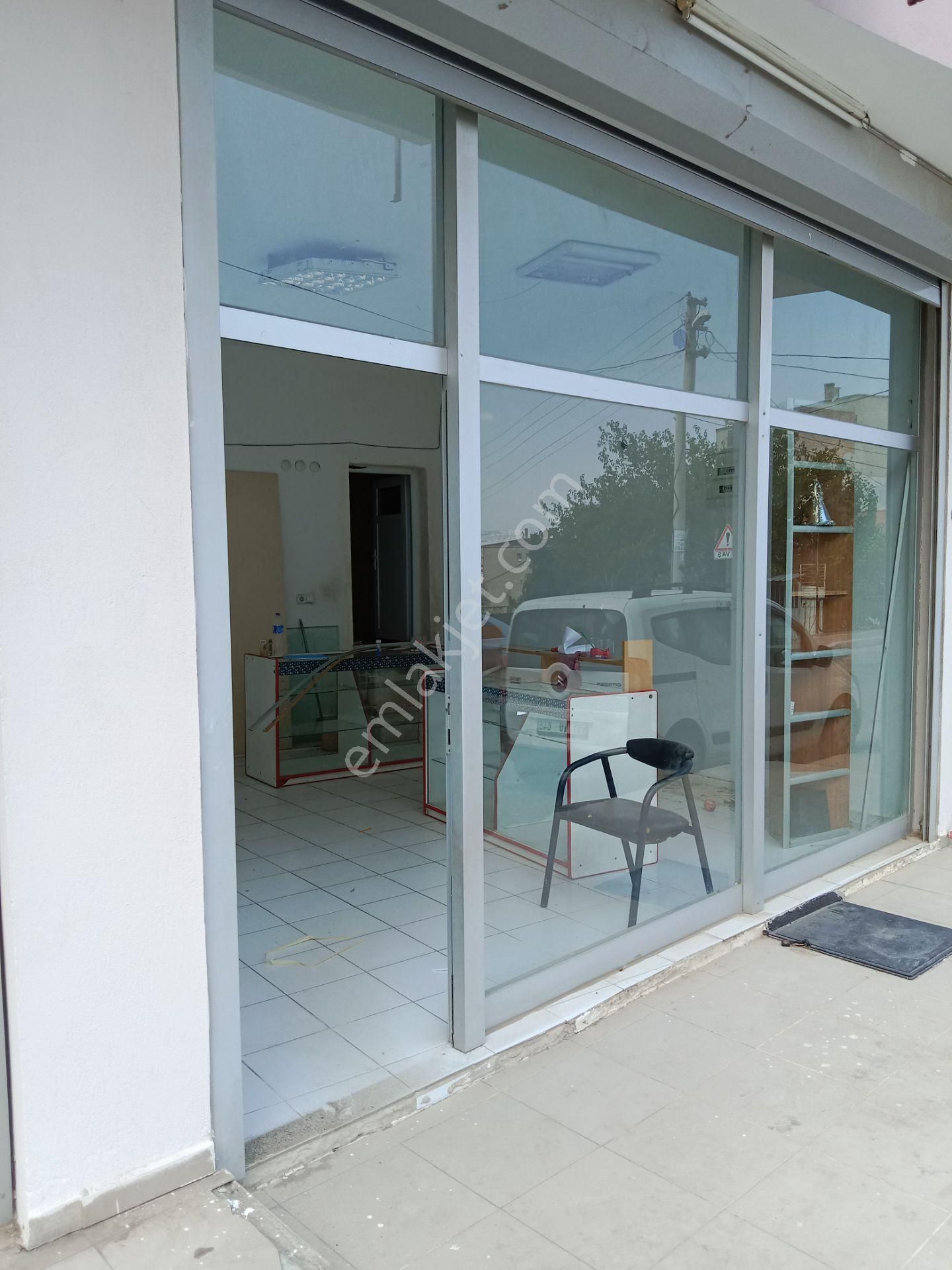 Yurtoglunda Ana Cadde Uzerınde Kıralık Buyuk Dukkan - Görsel 9