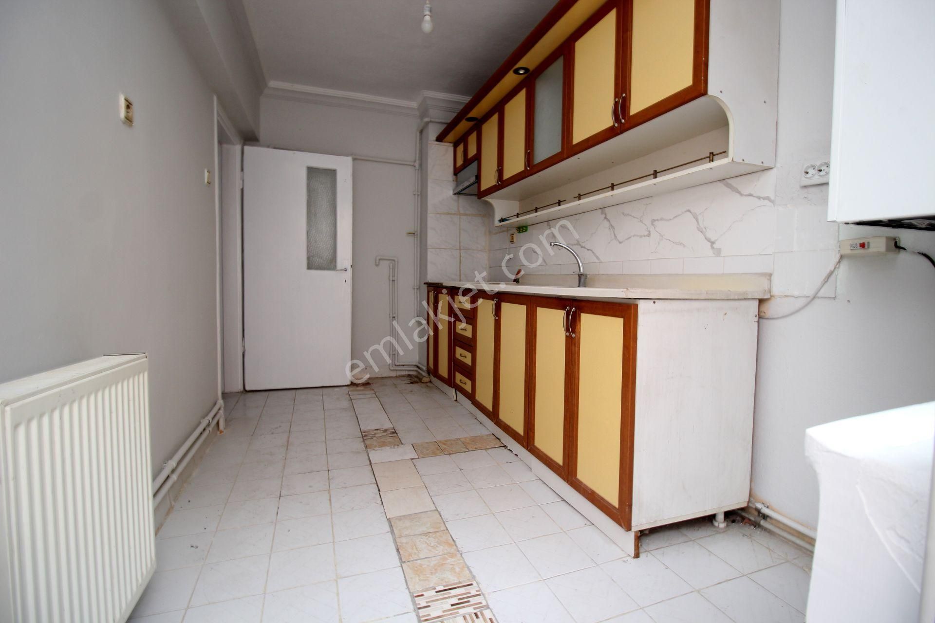 Emre Emlak'tan İstasyon'da Arakat Ön Cephe 3+1 Satılık Daire - Görsel 7