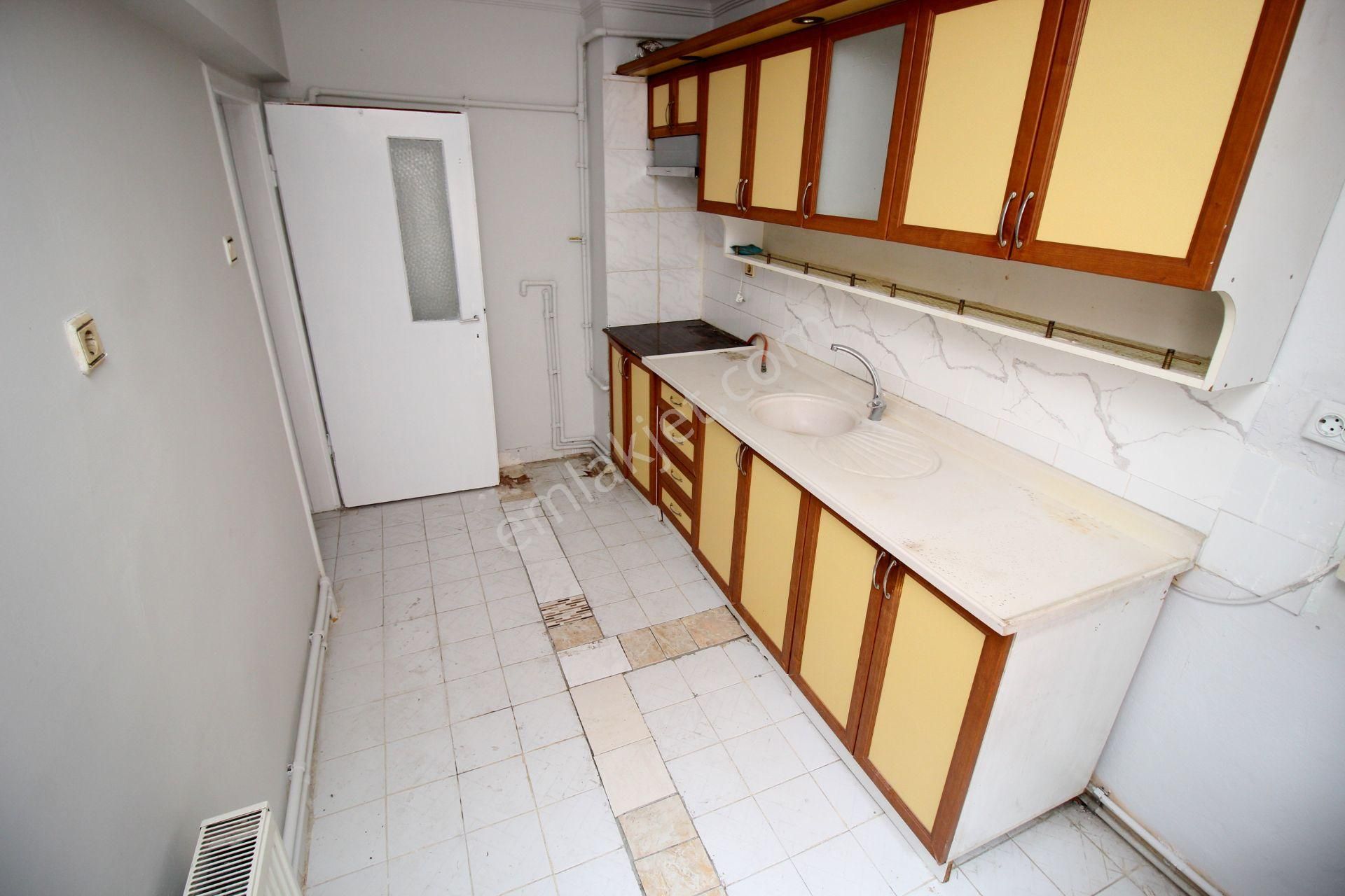 Emre Emlak'tan İstasyon'da Arakat Ön Cephe 3+1 Satılık Daire - Görsel 6