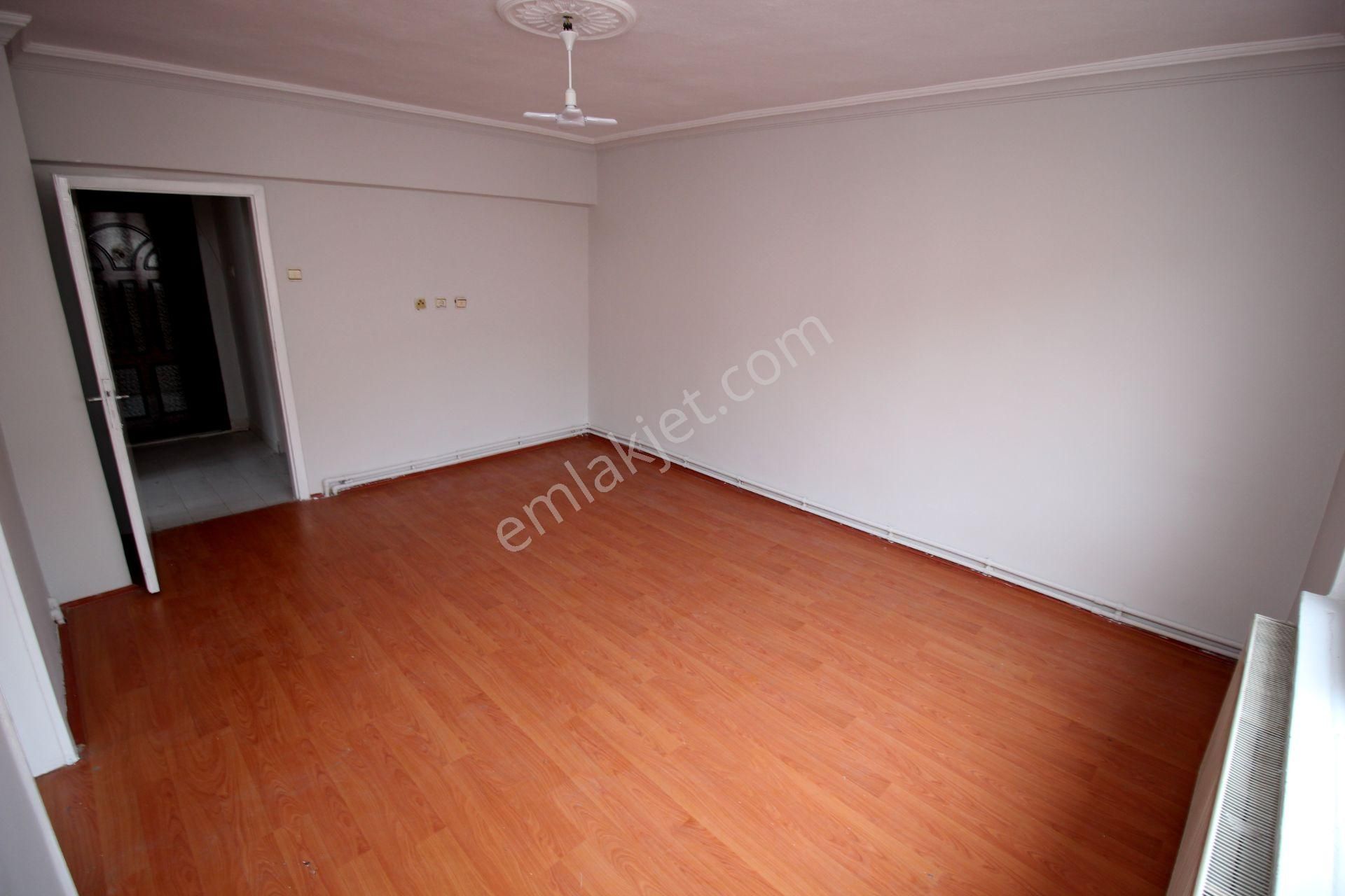 Emre Emlak'tan İstasyon'da Arakat Ön Cephe 3+1 Satılık Daire - Görsel 4