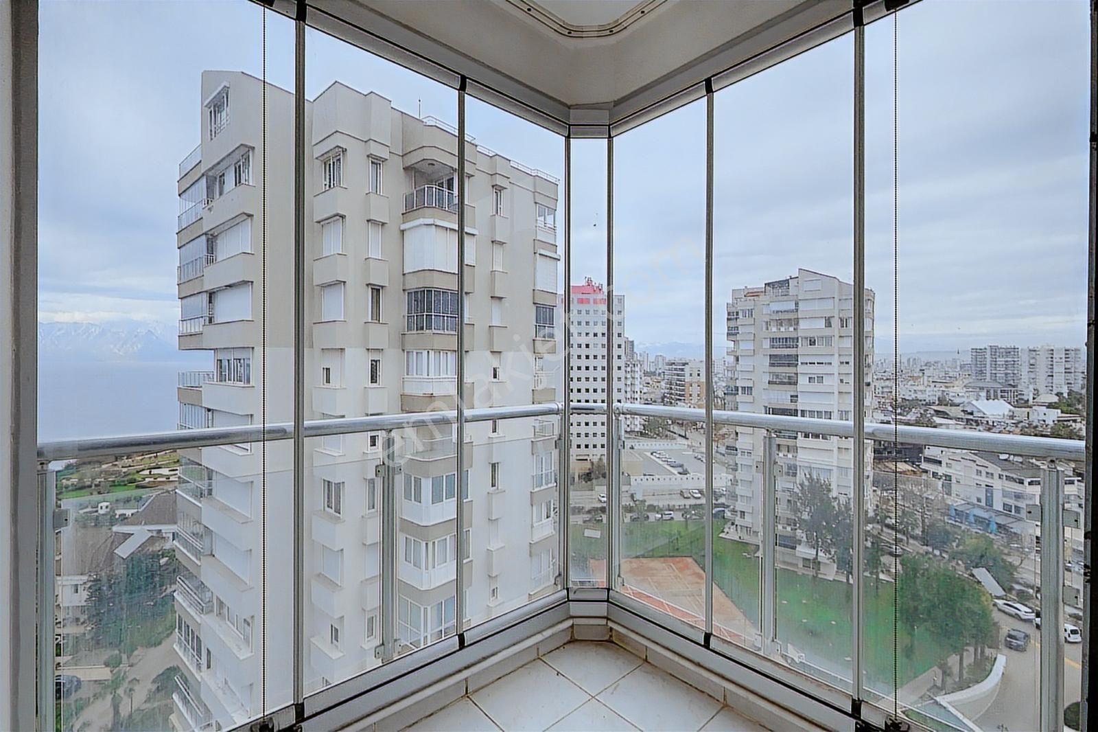 Çağrı Emlak'tan Hacı Çalık Sitesinde, Deniz Manzaralı 3+1 Daire. - Görsel 30