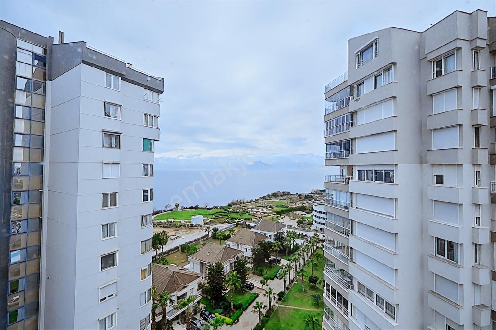 Çağrı Emlak'tan Hacı Çalık Sitesinde, Deniz Manzaralı 3+1 Daire. - Görsel 6