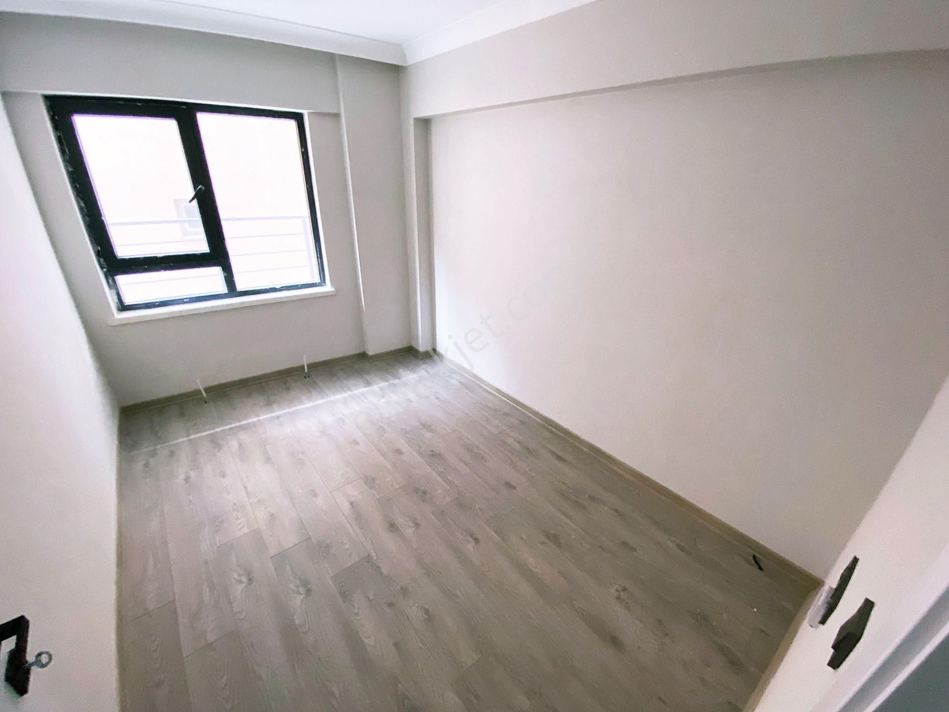 Cihandan Güventepede Merkez De Ulaşım Üzeri Sıfır 2+1 Daire - Görsel 15