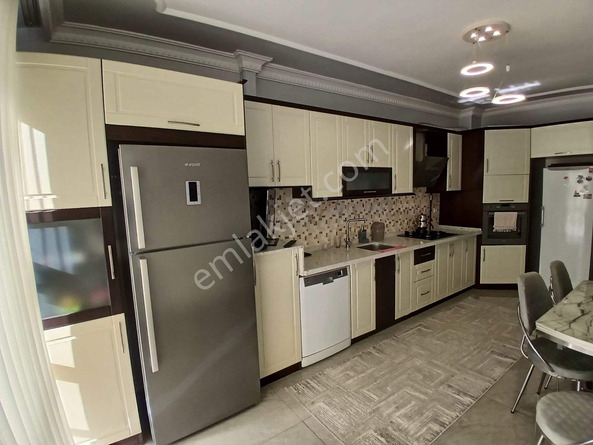 Akçay Emlak'tan Akşehir Yarenler Mahallesi Doğpa Market Karşısı Asansörlü Ara Kat Satılık 3+1 Daire - Görsel 3