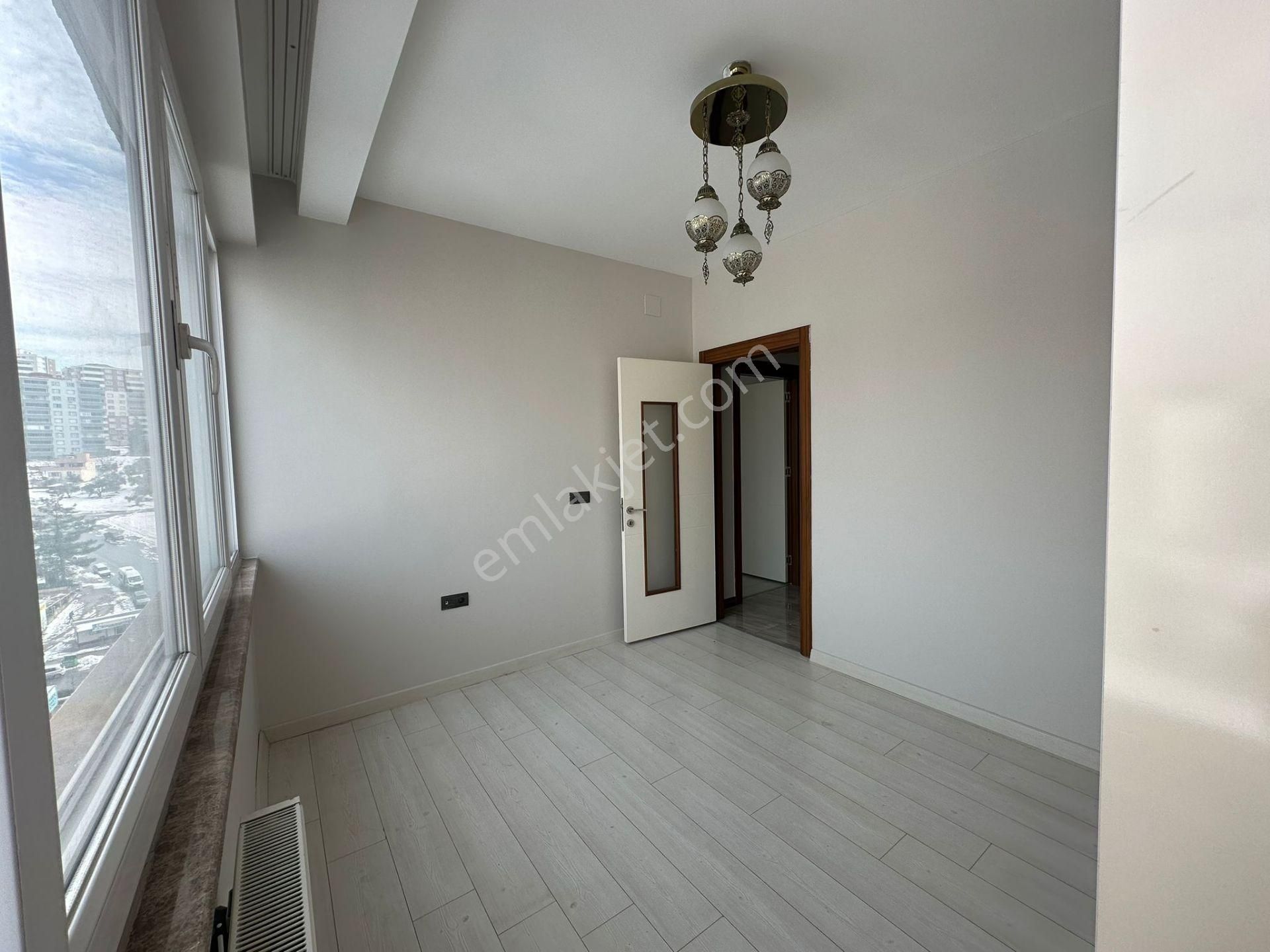 Amazon'dan Tekerek'te Sosyal Donatılı Lüks 5+1 Satılık Daire! - Görsel 6