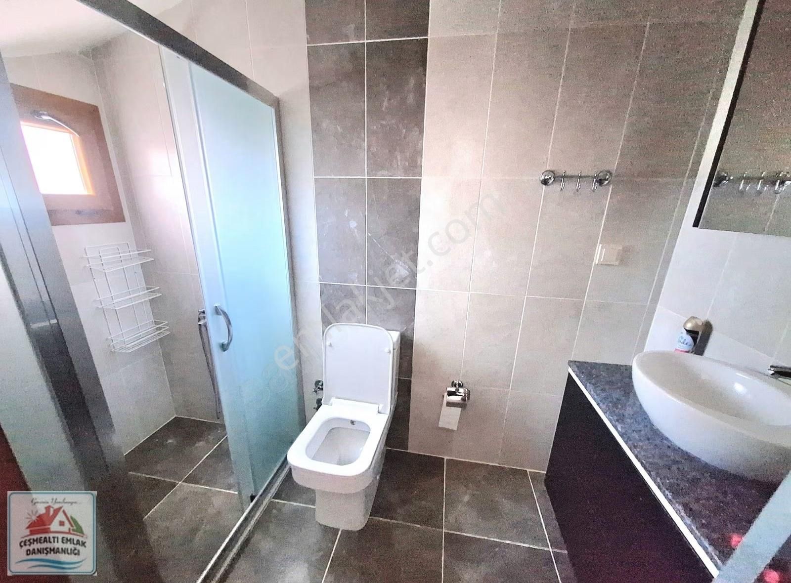 Urla Guvendik Mah. 4+1 Bahceli Mustakil Villa Yeni Bina - Görsel 9