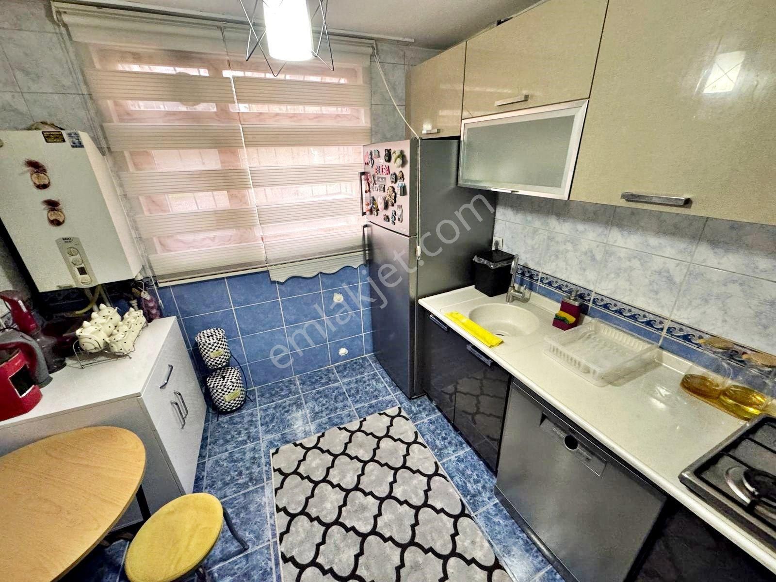 Gold Emlak,tan Etlikte Yatırım Ve Oturuma Uygun Cadde Yakını Satılık 3+1 Daire