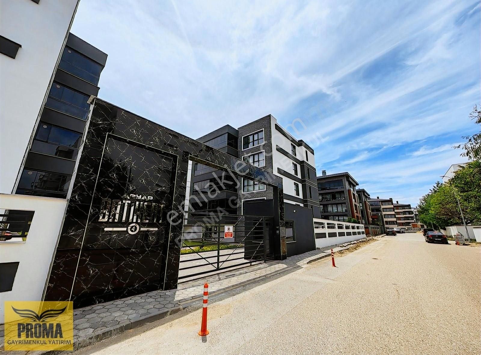 Proma'dan Batıkent Mah. 230 M2 Kalbinde 4+1 Balkonlu Ebeveyn Bny - Görsel 18