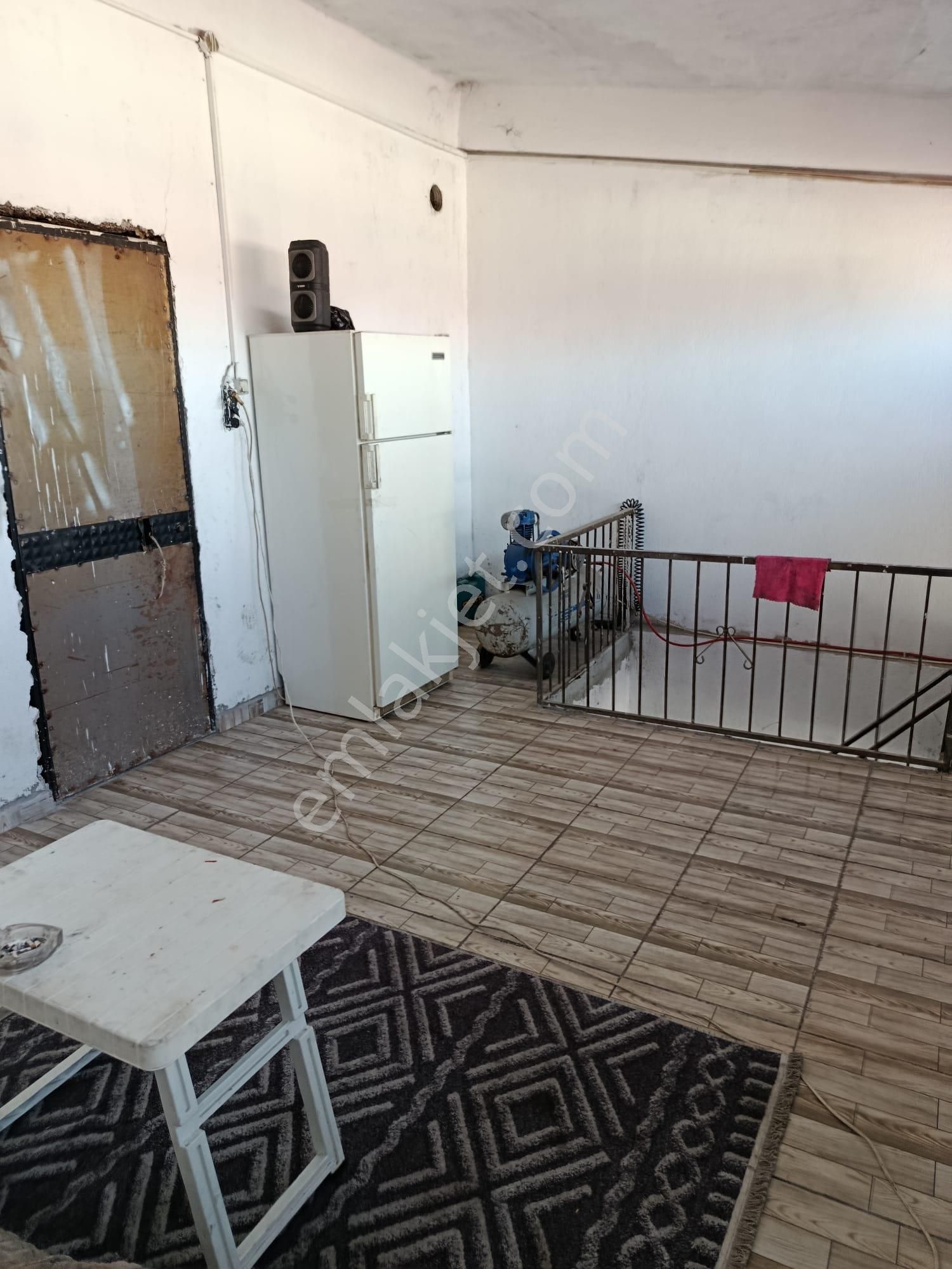 Afyon Tezcan Emlaktan 2.küçük Sanayide Kiralık İşyeri - Görsel 14