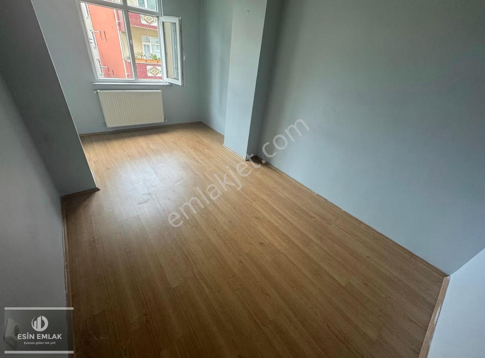 Ahmet Yesevi Mah Hürriyet Caddesine Yakın 2+1 Arakat Kelepirr