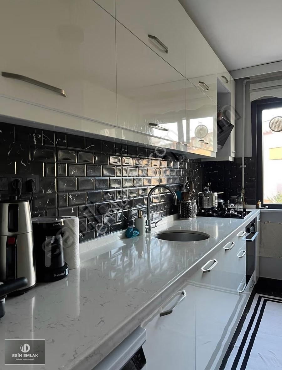 Esentepe Mah 2+1içi Yenilenmiş Satılık Fırsat Daire - Görsel 12