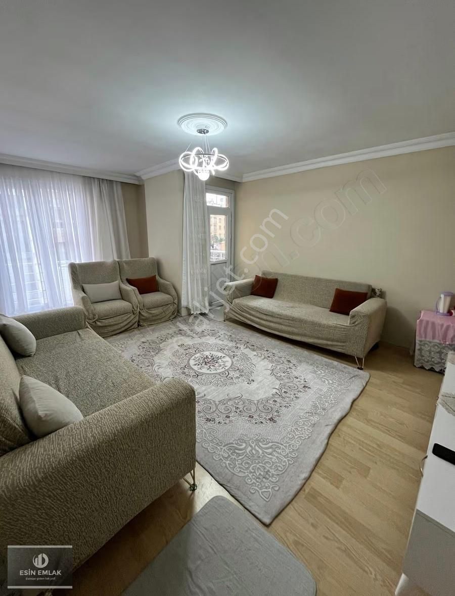 Kavakpınarda Geniş Satılık 2+1 Arakat Daire