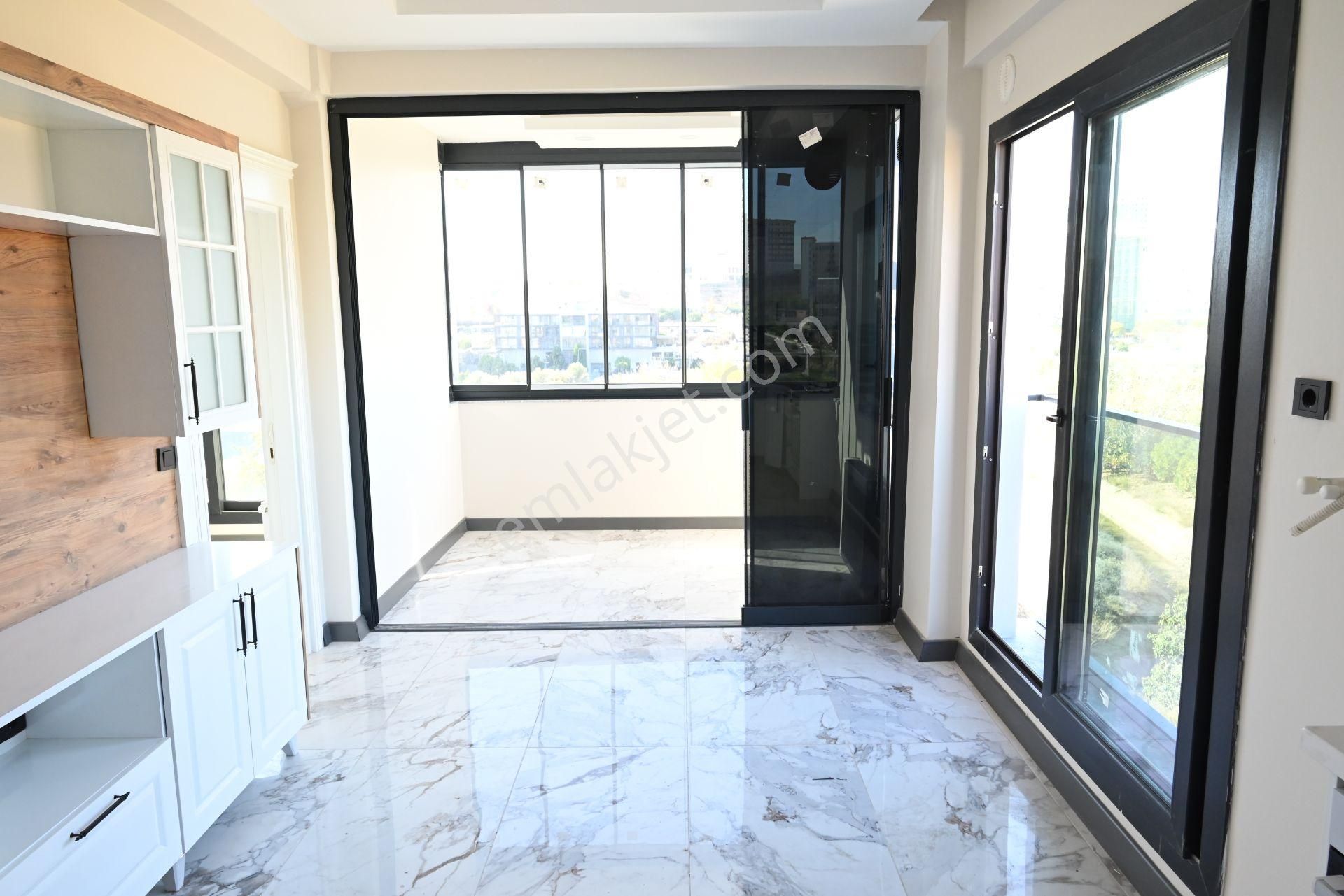 Üstünkent'ten Tıp Fakültesi Civarı Kiralık 2+1 Modern Daire - Görsel 17